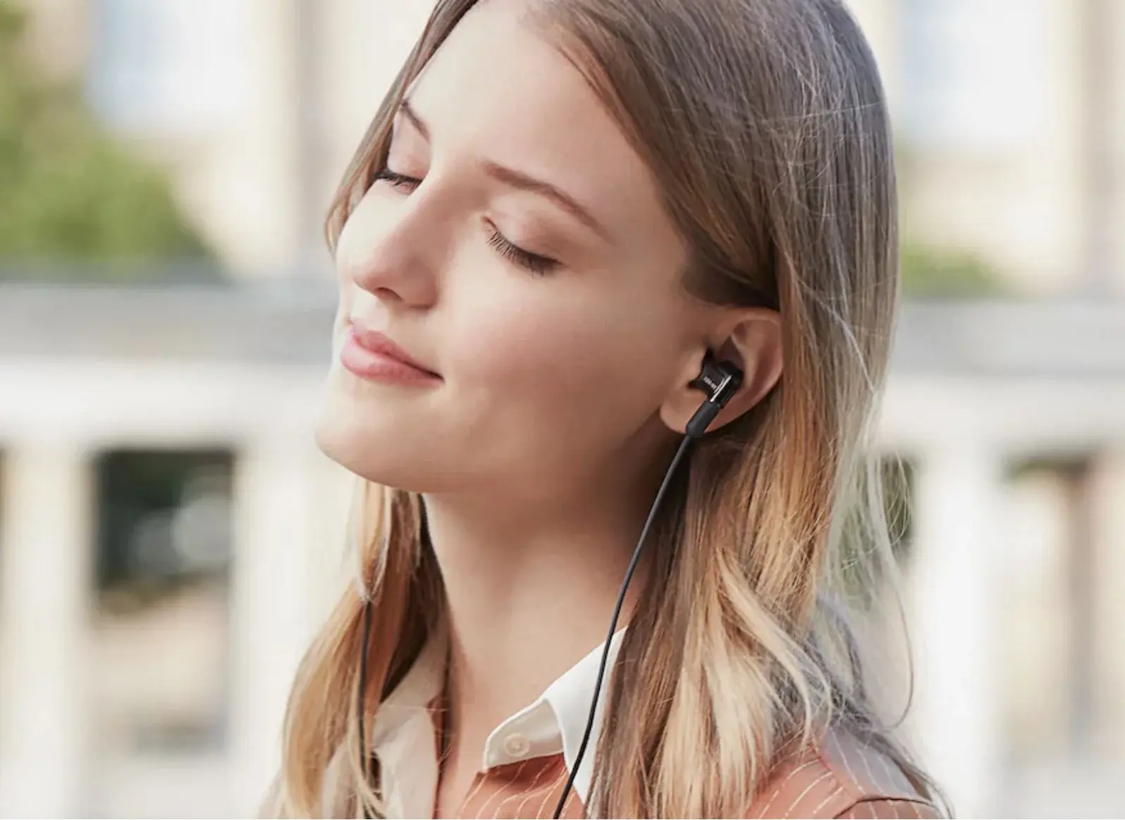 Đang tải sony_mdr_n1ap.JPG…