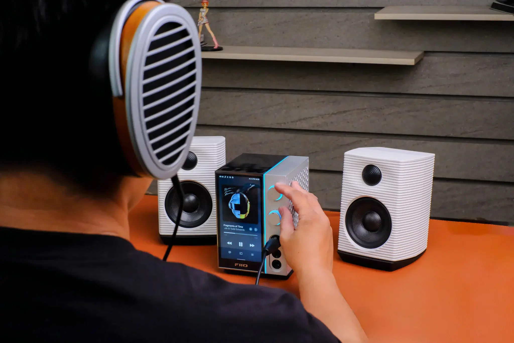tinhte-fiio-r9-dap-streamer (13).jpg