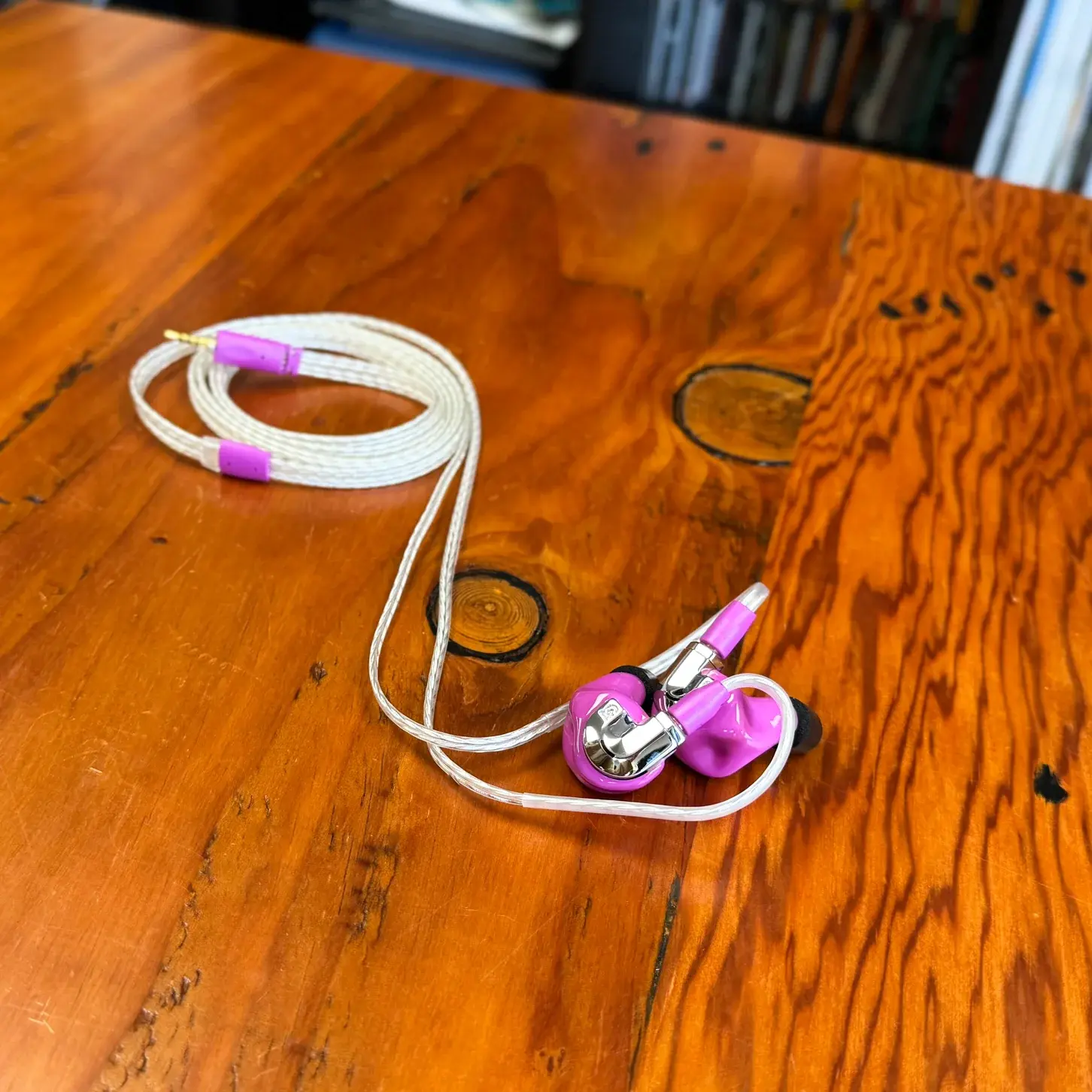 Bonneville – Campfire Audio