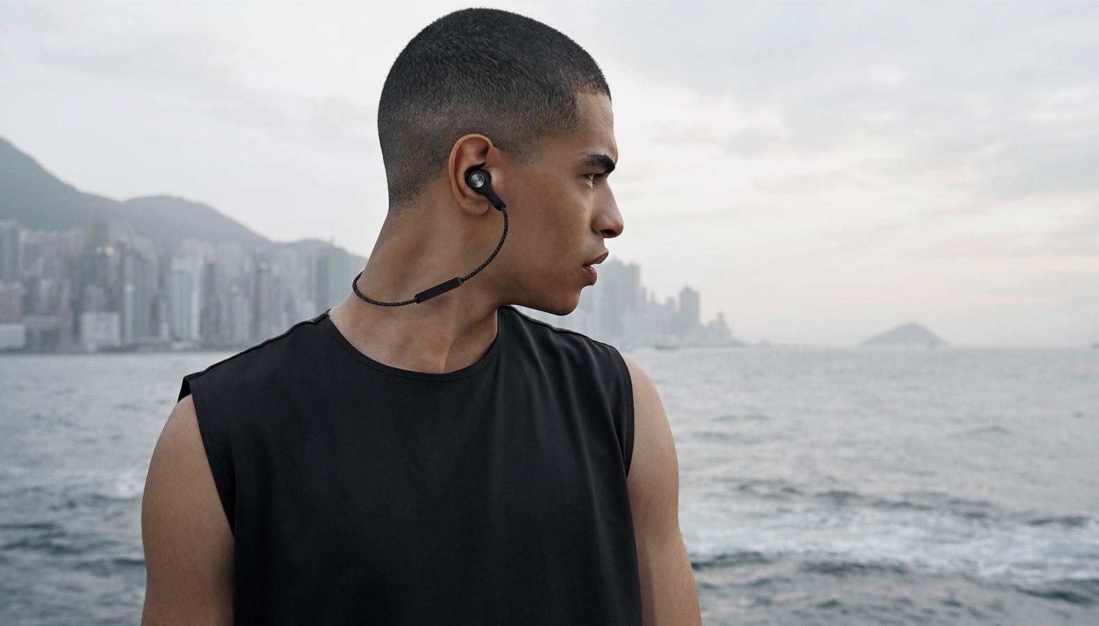 Đang tải Bang_Olufsen_Beoplay_E6.jpg…