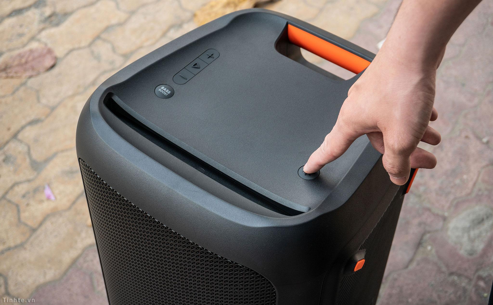 Đang tải tinhte_jbl_partybox_300 (1).jpg…