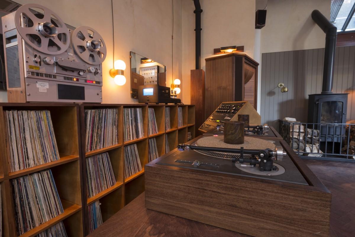 Đang tải tinhte_vinyl_records.jpg…