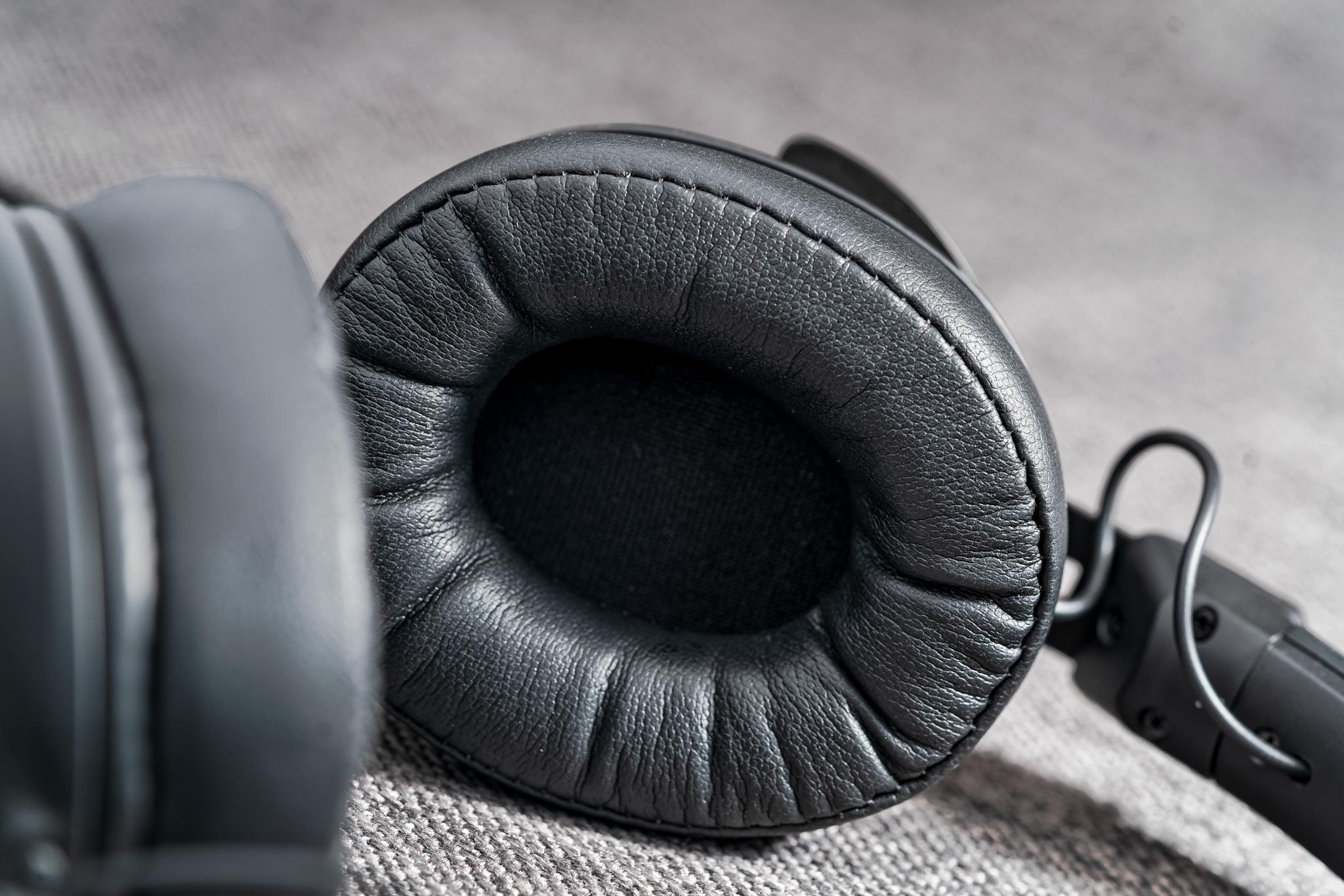 Đang tải tinhte_audio_technica_M60x (1).jpg…
