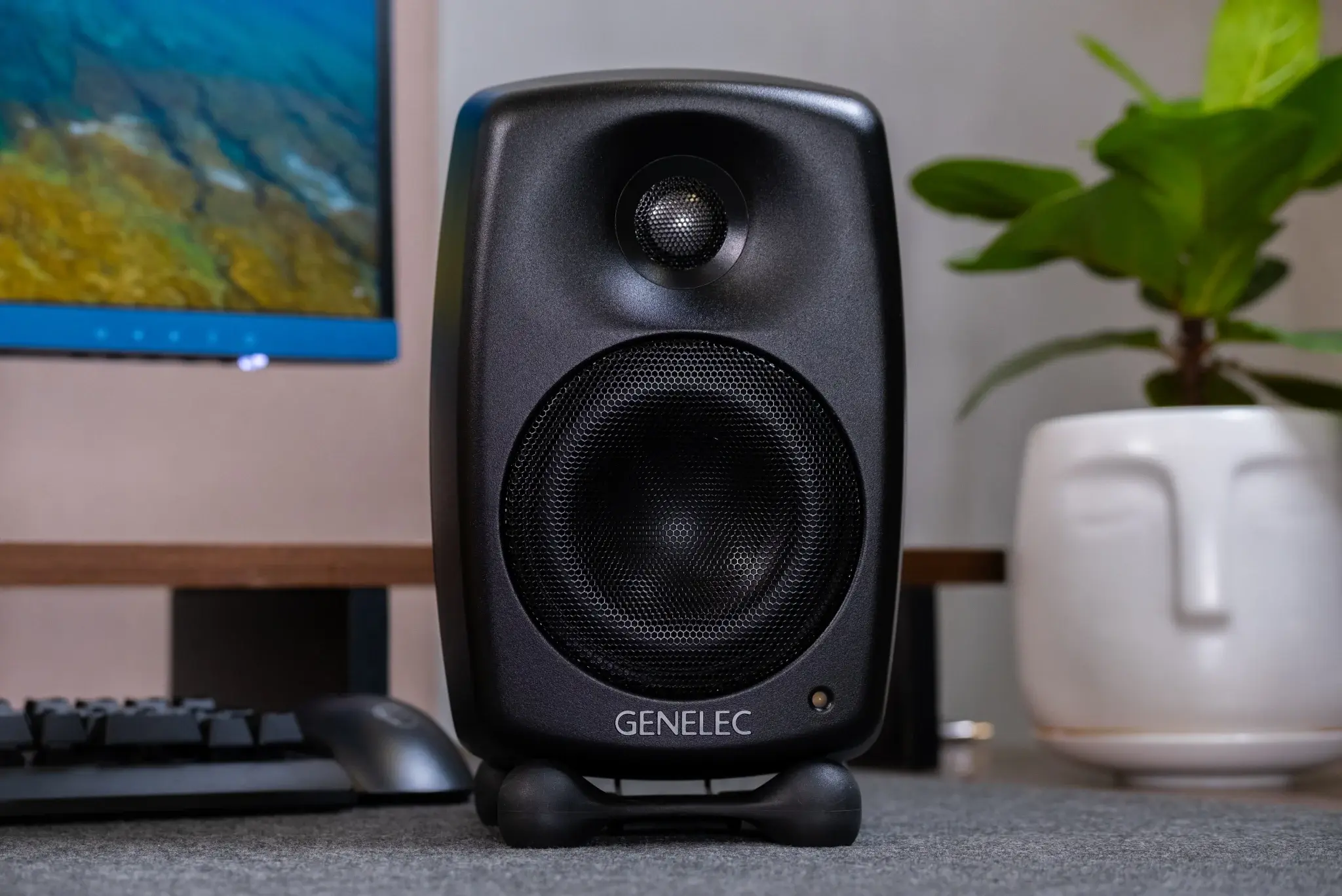 tinhte-genelec-g-two-monitor-speakers-loa-kiểm-âm-loa-activeDSCF7770.jpg
