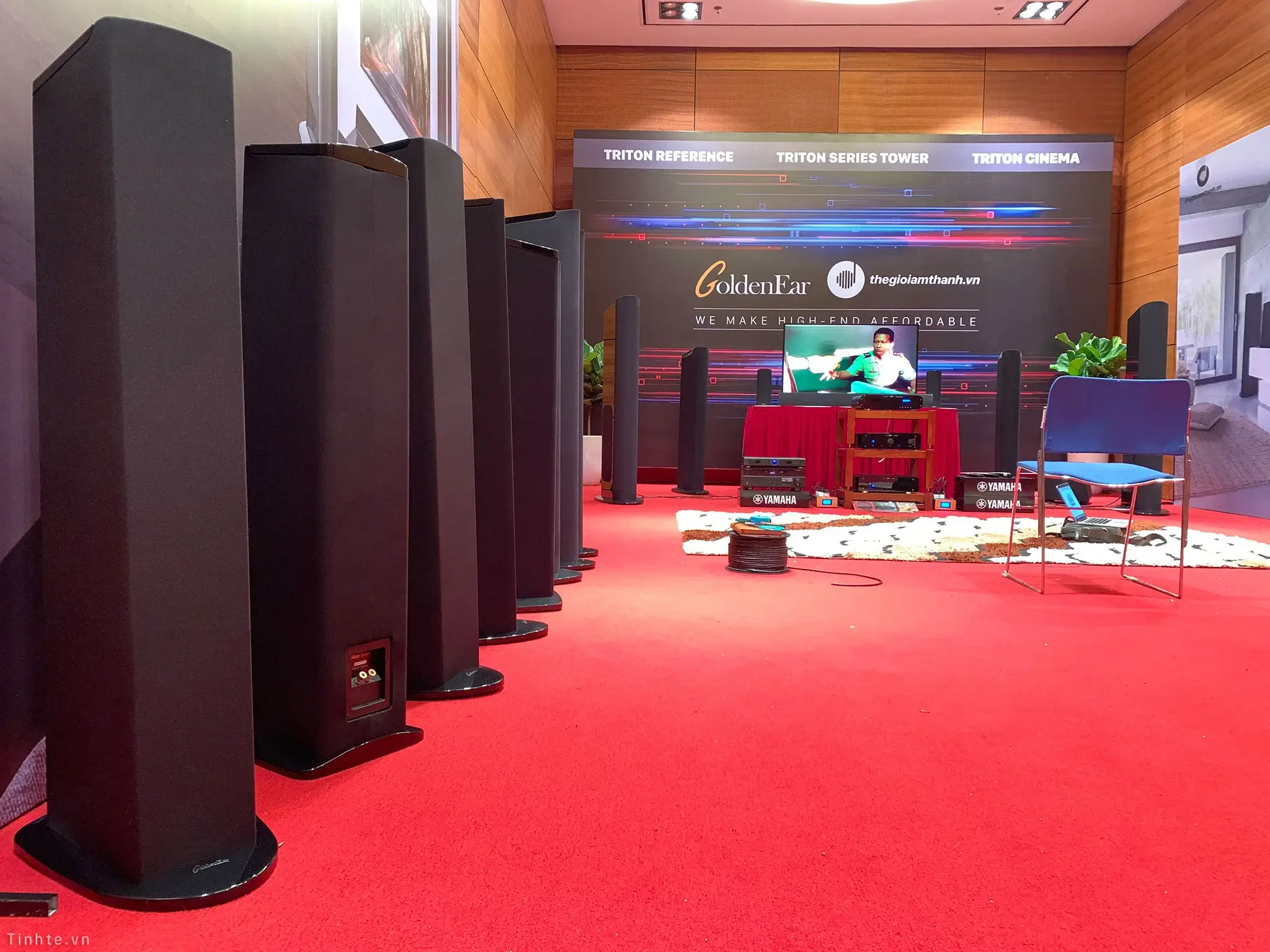 Đang tải tinhte_avshow_hanoi_2018 (11).jpg…