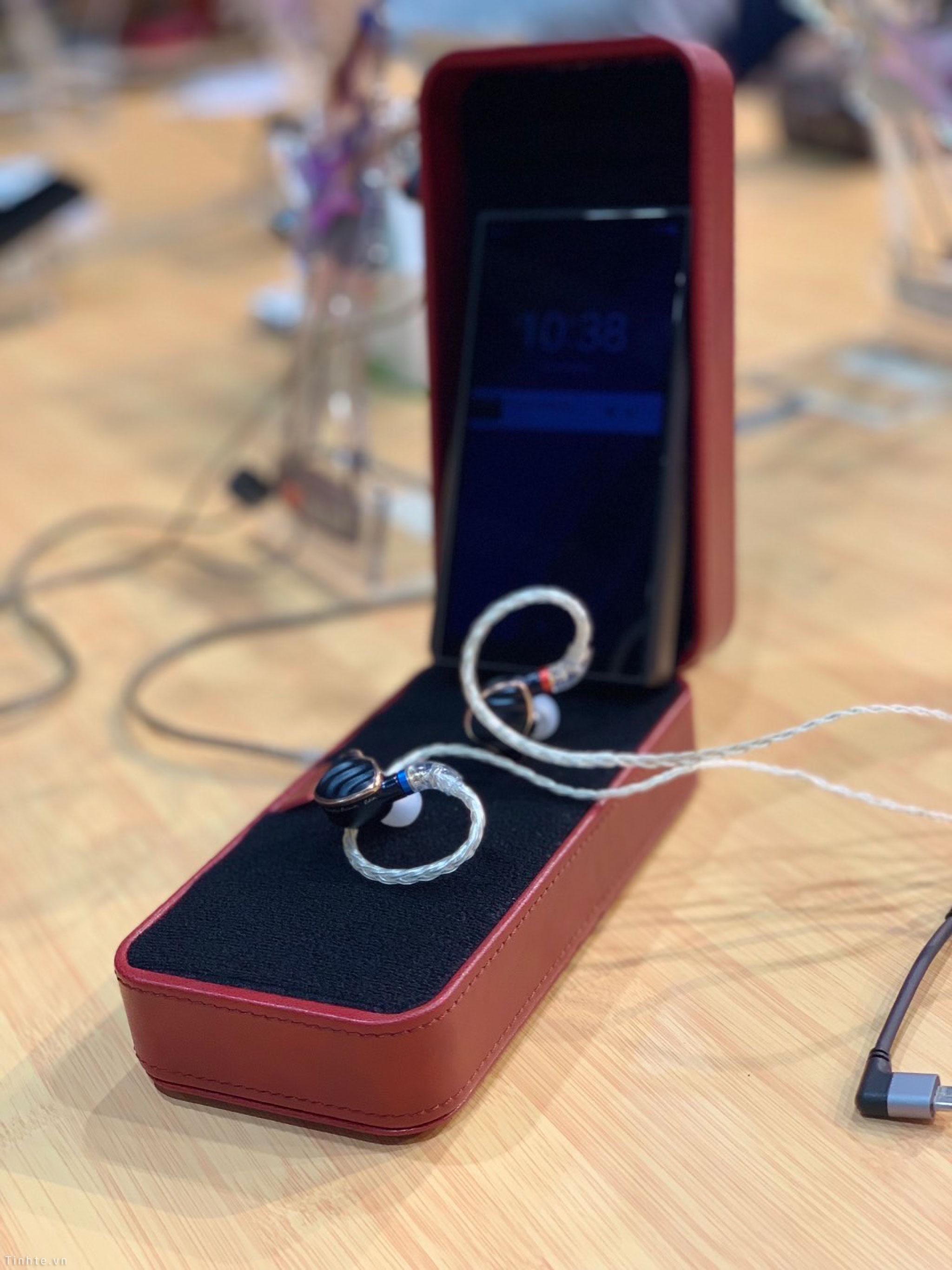 Đang tải audio_tinhte_hongkong_avshow_2019_47.jpg…