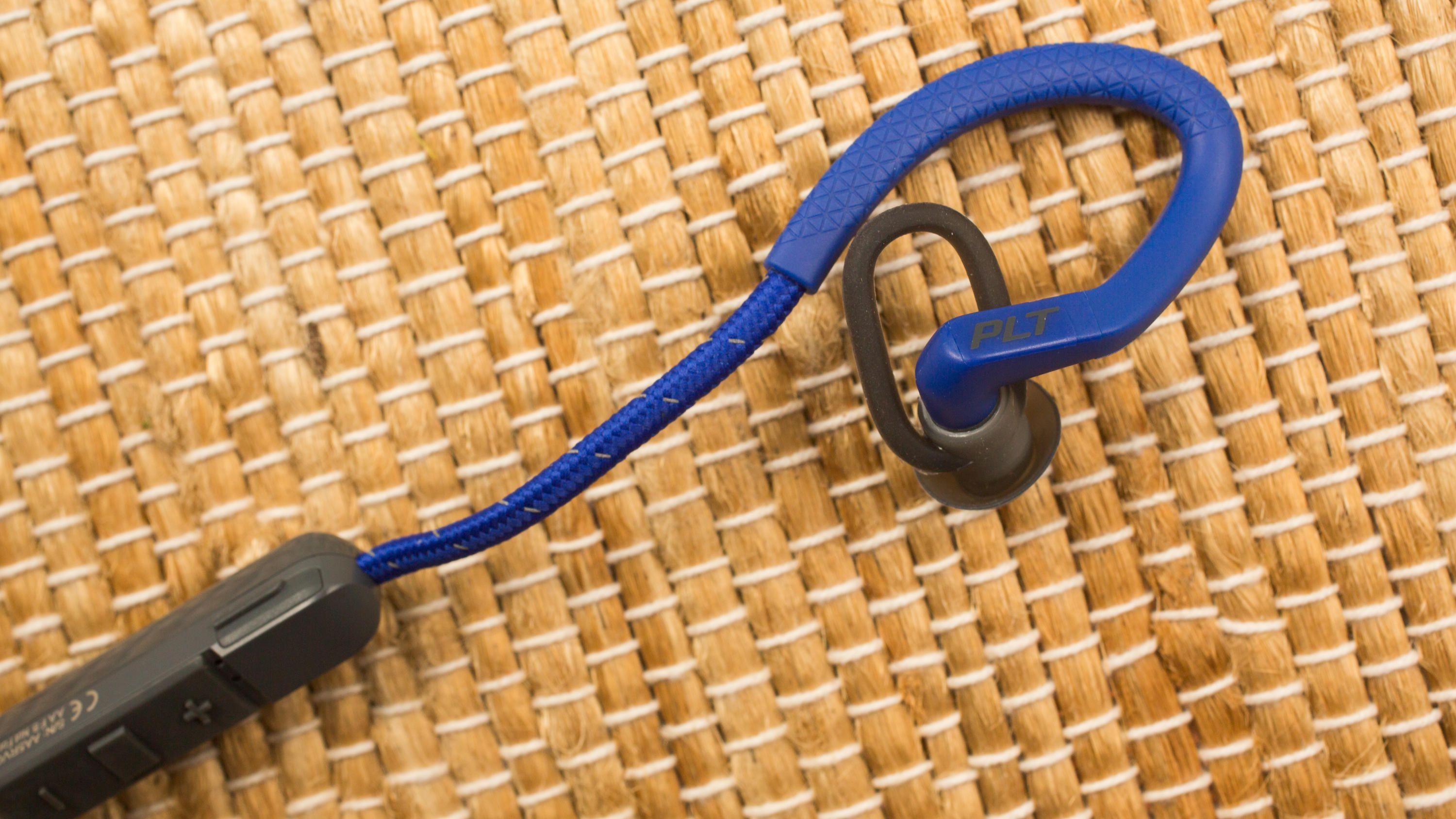 Đang tải tinhte_plantronics_fit_350.jpg…