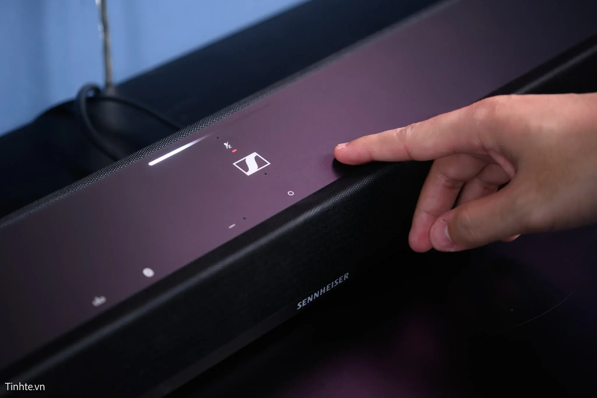 tinhte-sennheiser-ambeo-soundbar-mini (2).jpg
