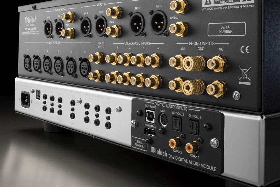 Đang tải tinhte_mcintosh_c53_preamplifier_2.jpg…