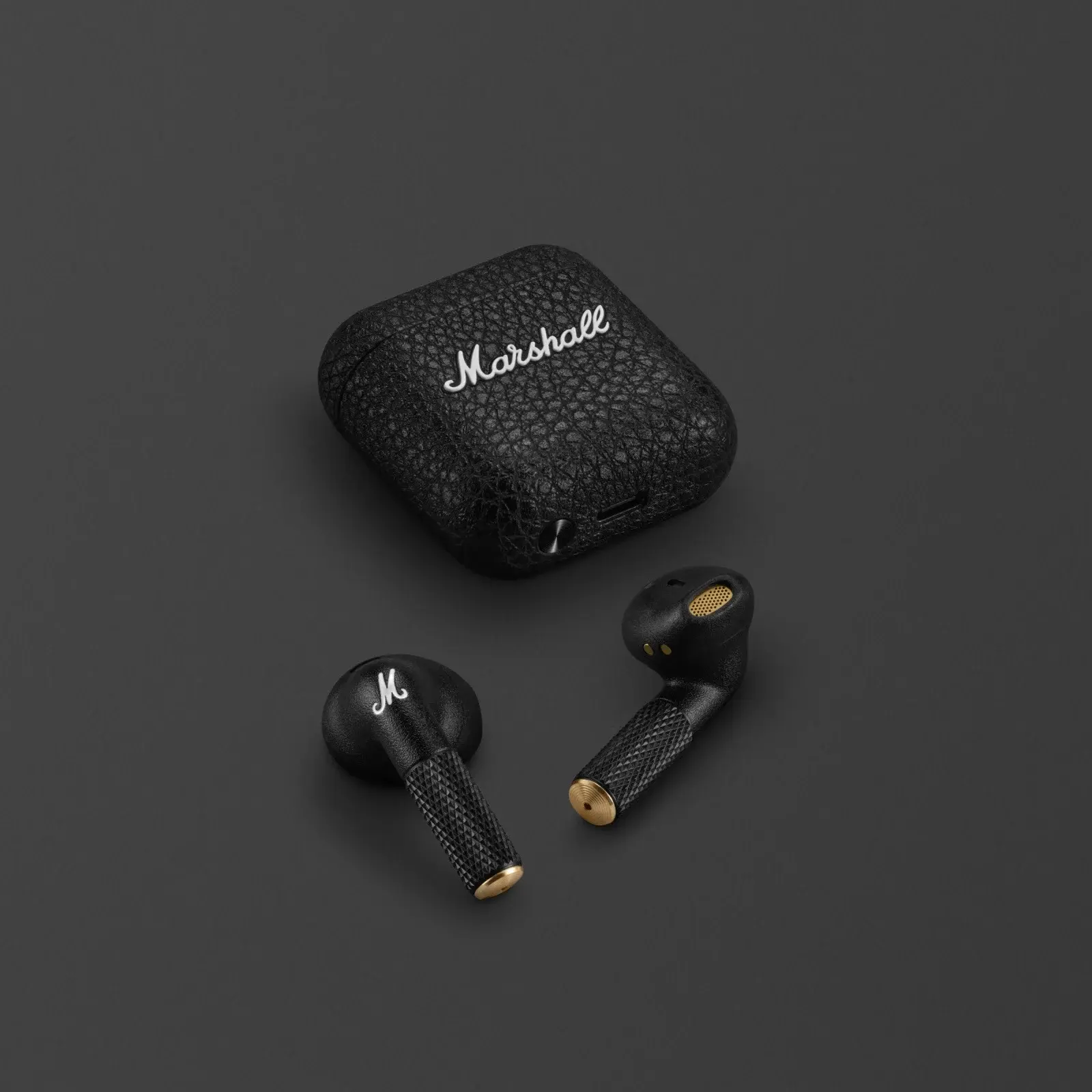 minor-iv-black-detail-desktop-6.jpeg