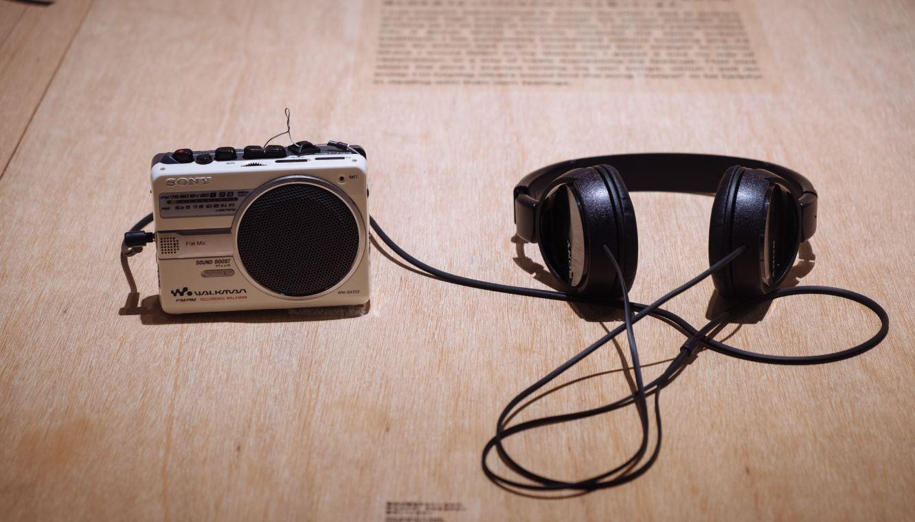Đang tải tinhte-sony-walkman-in-the-park-5.JPG…