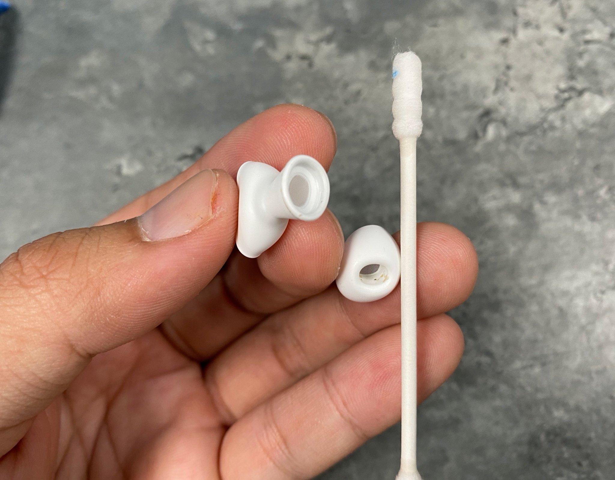 ve-sinh-airpods