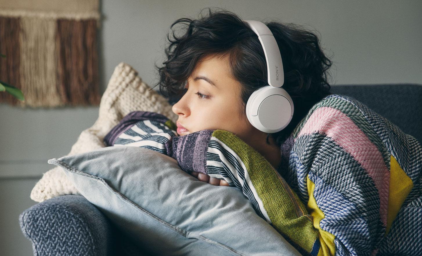 WH-CH520 Wireless | Headphones | Sony UK