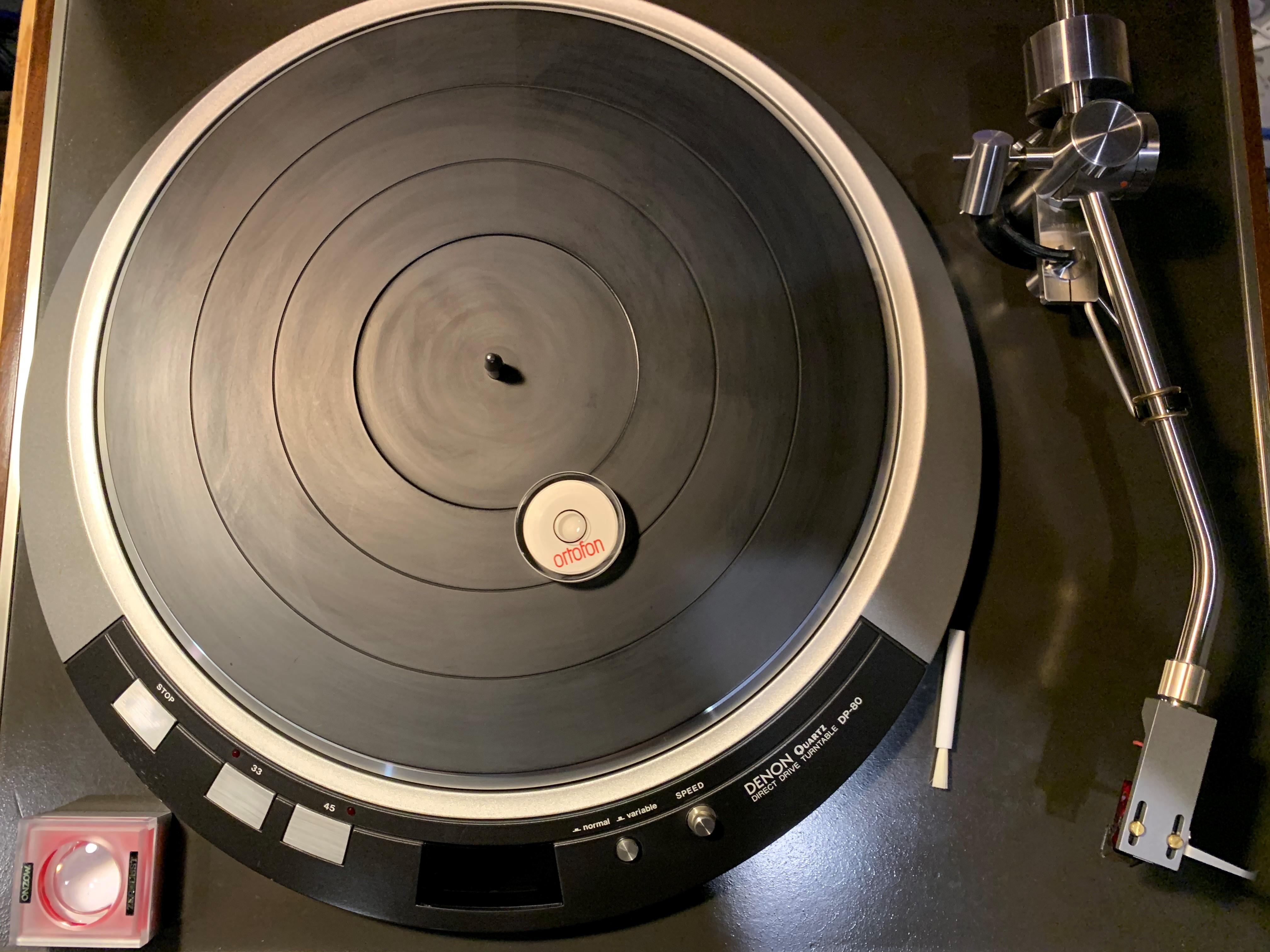 Đang tải tinhte_vinyl_turntable_phono_tonearm_cartridge_dia_than (9).jpg…