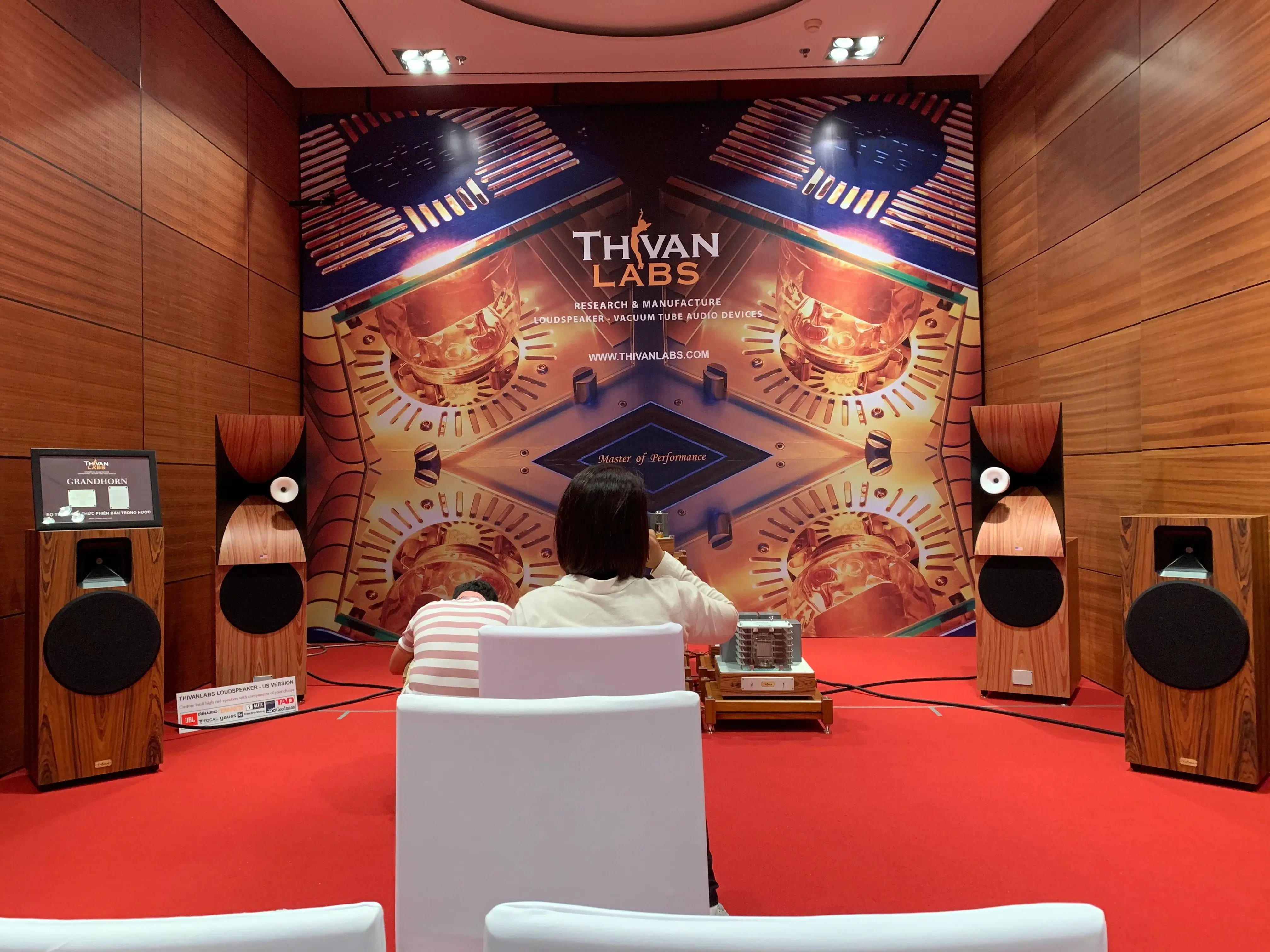 Đang tải IMG_3049.jpeg…