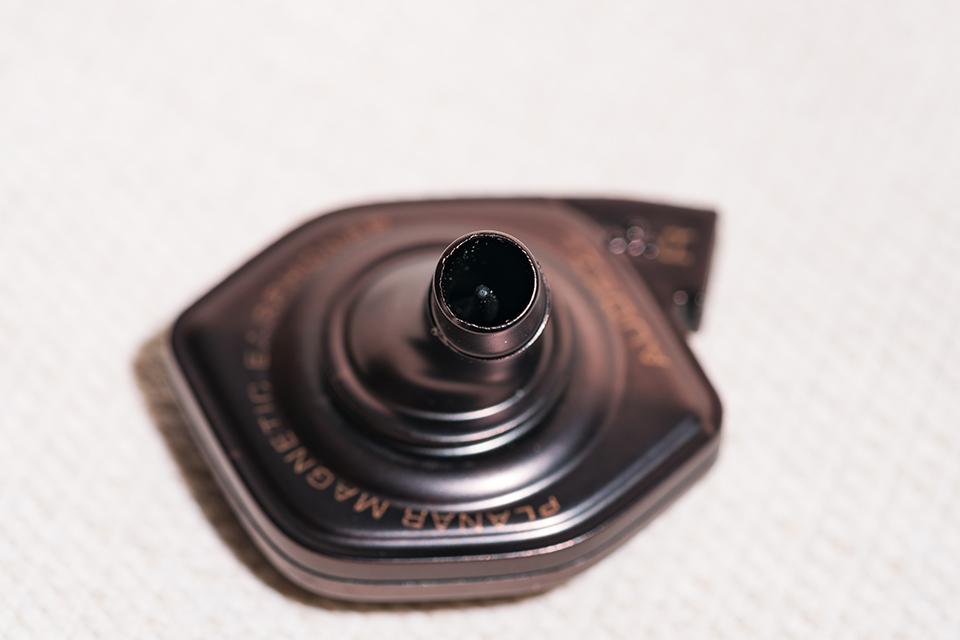 Đang tải monospace-audeze-isine-20-review-2.jpg…