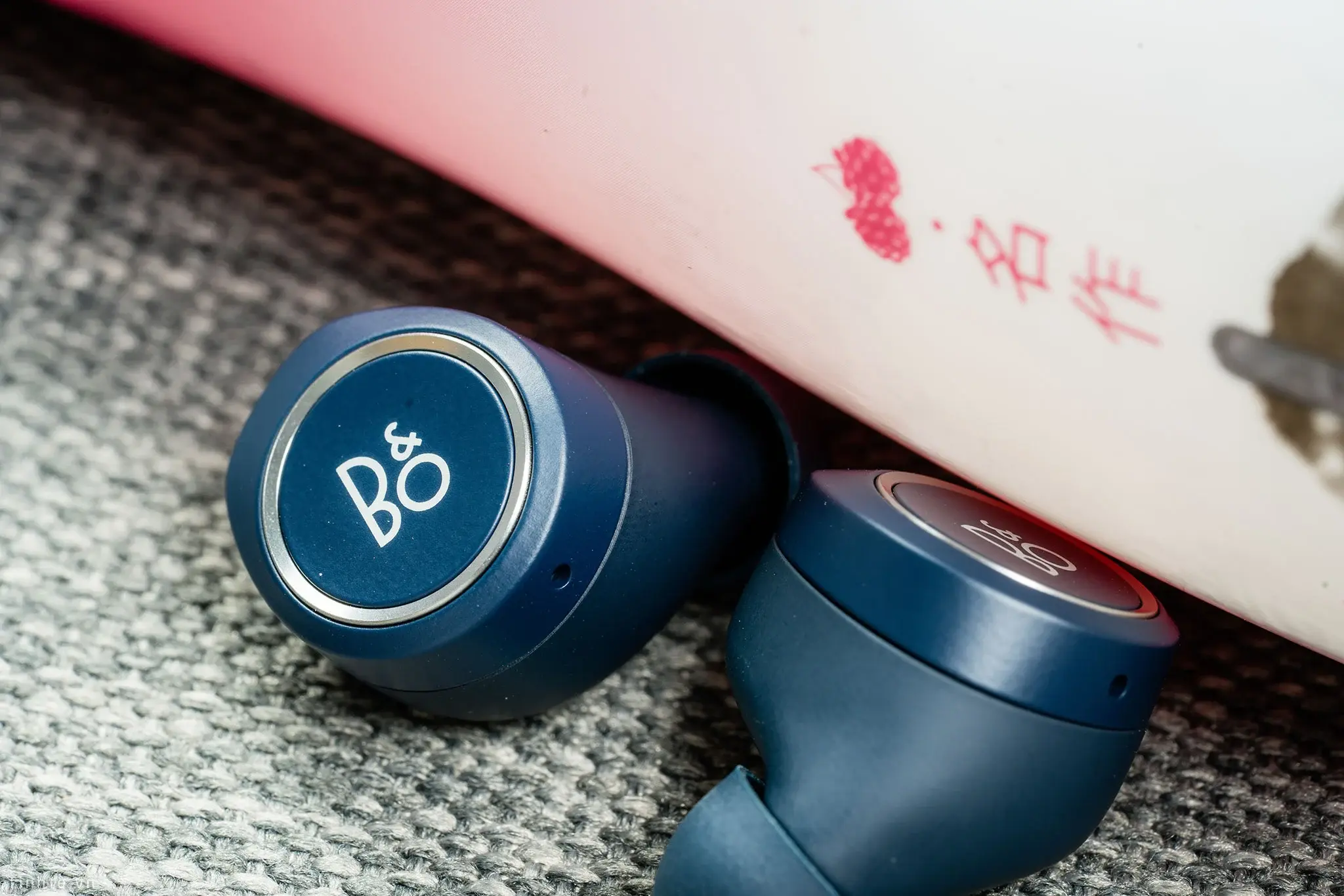 Đang tải tinhte_beoplay_e8_2_review (12).jpg…
