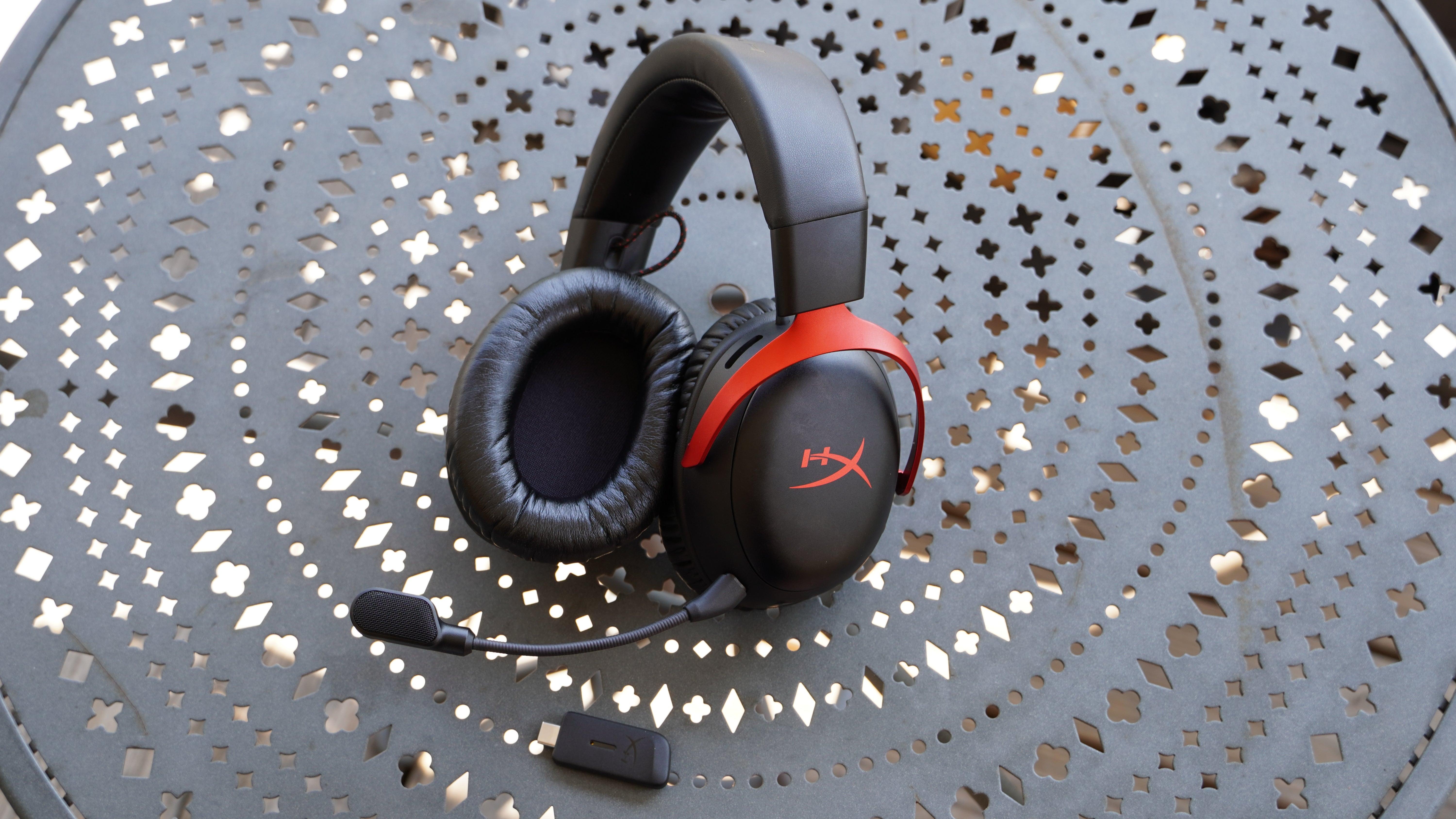 tinhte-hyperx-cloud-iii-wireless-3.jpg