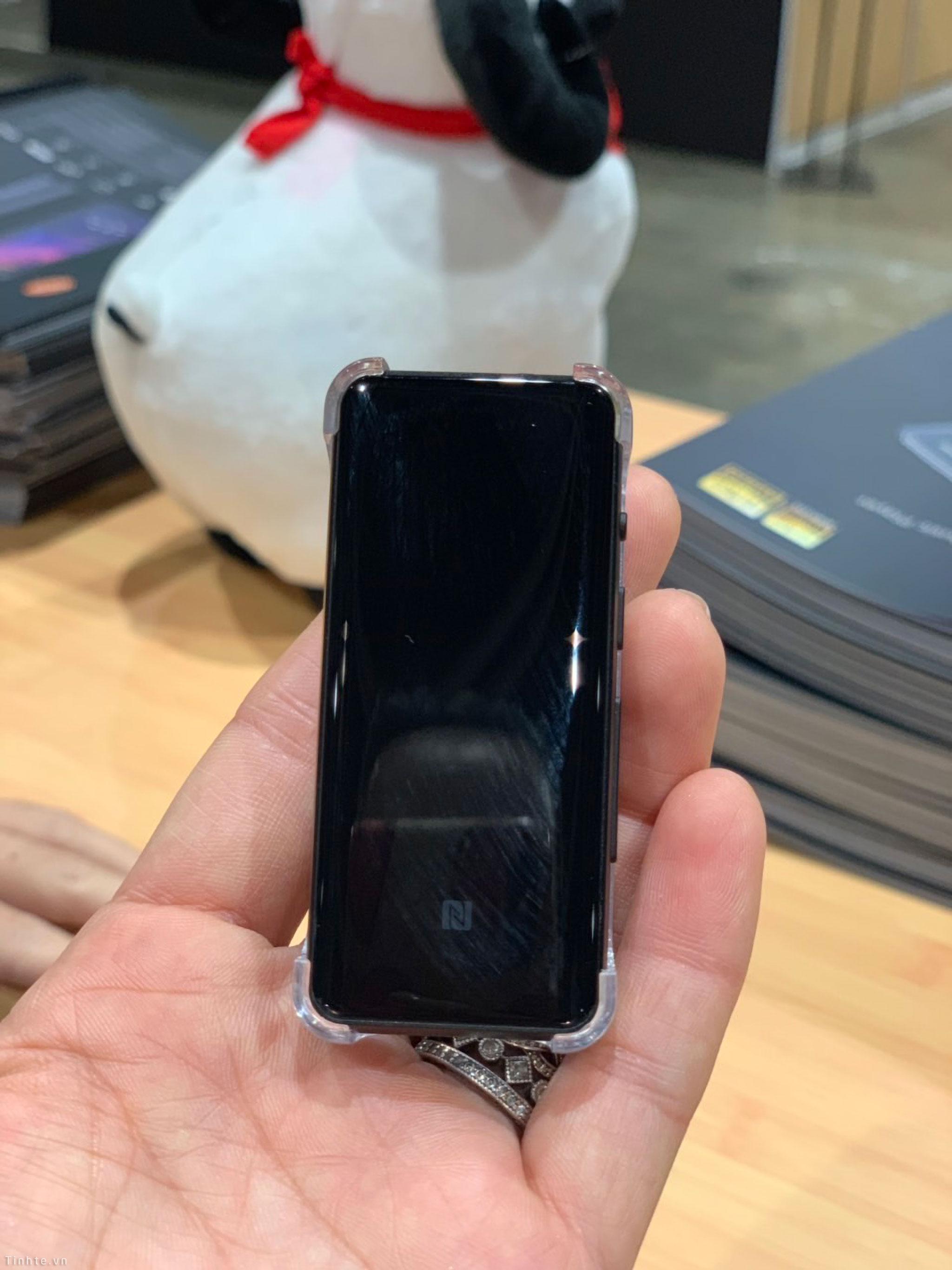Đang tải audio_tinhte_hongkong_avshow_2019_46.jpg…