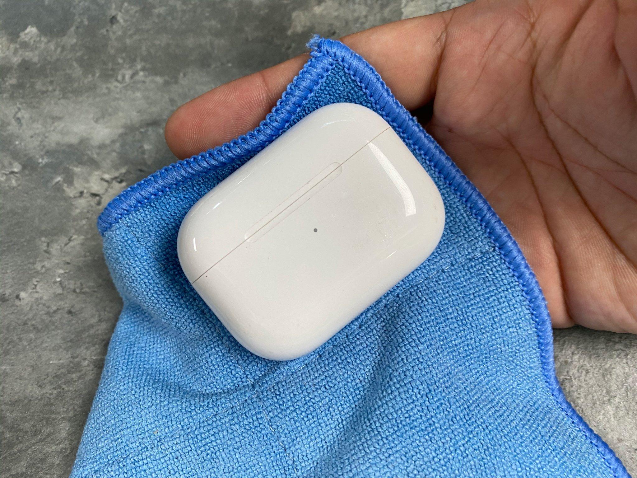 ve-sinh-airpods