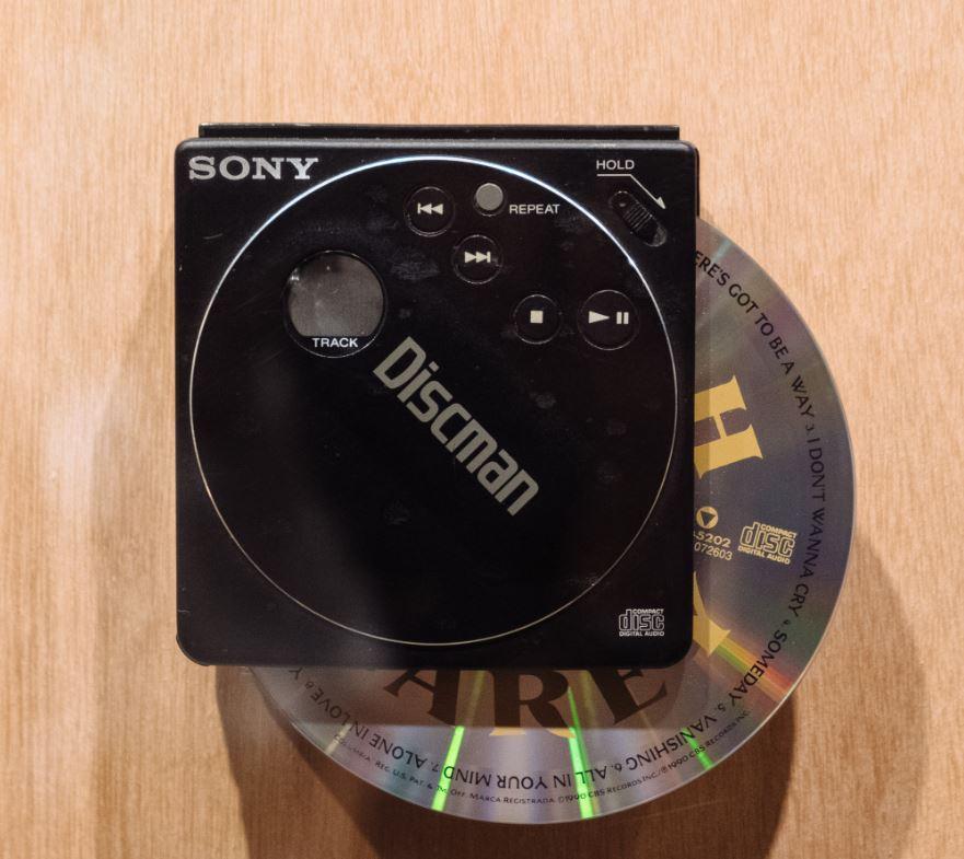 Đang tải tinhte-sony-walkman-in-the-park-13.JPG…