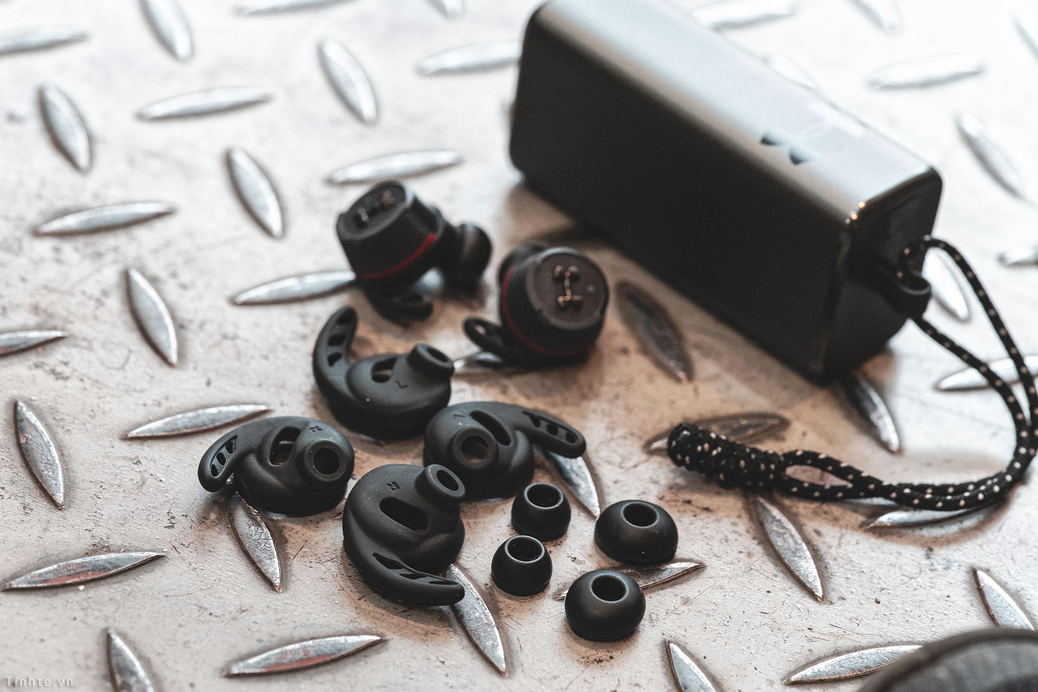 Đang tải audio_tinhte_jbl_x_underarmour_flash_13.jpg…