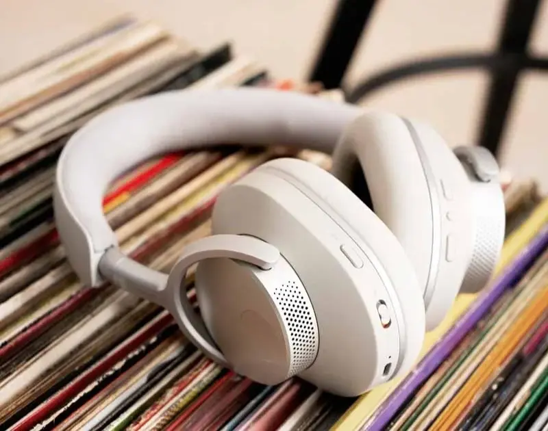 Cambridge Audio ra mắt tai nghe Melomania P100 SE, pin 100h, giá $299