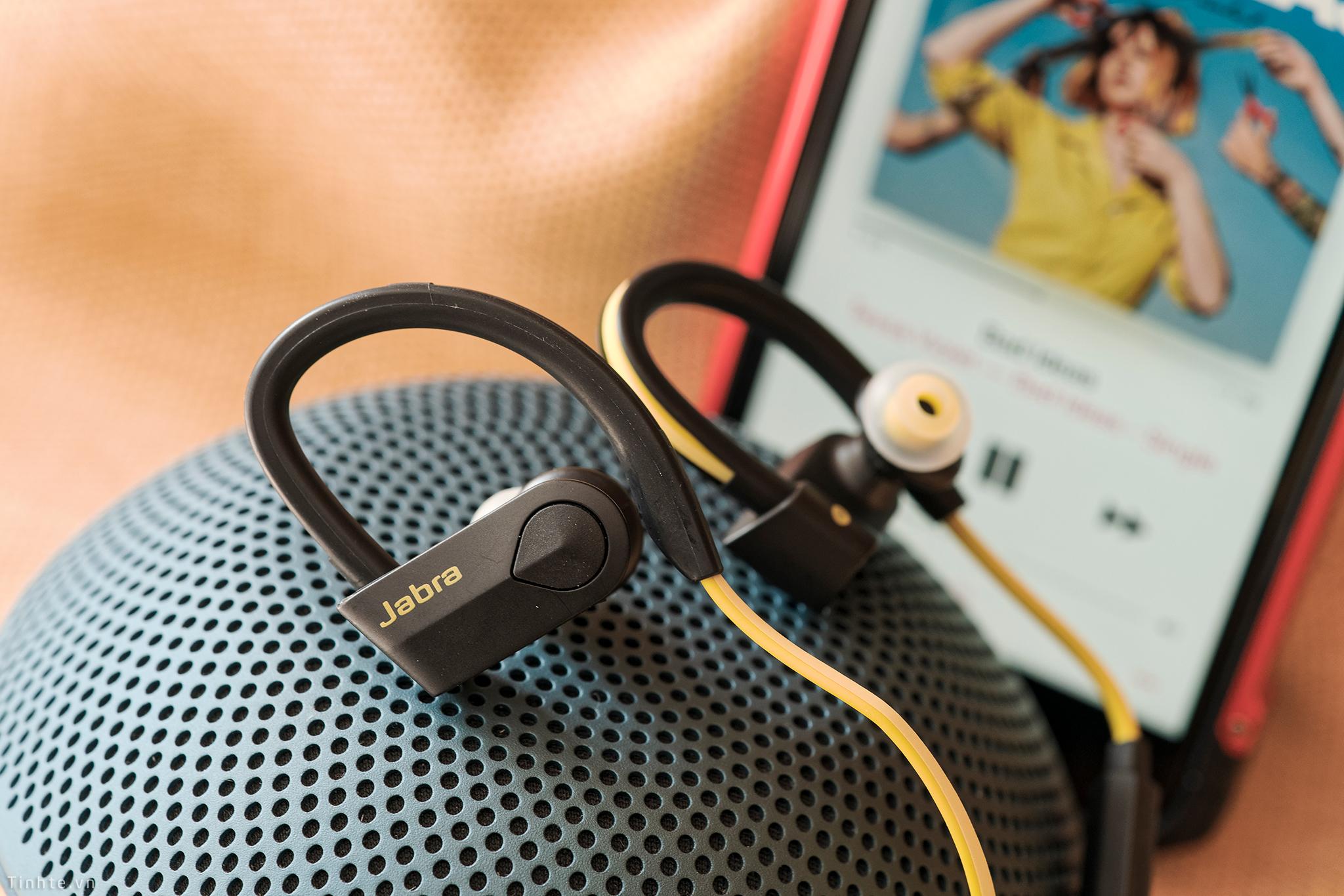 Đang tải tinhte_bluetooth_inears_0.jpg…