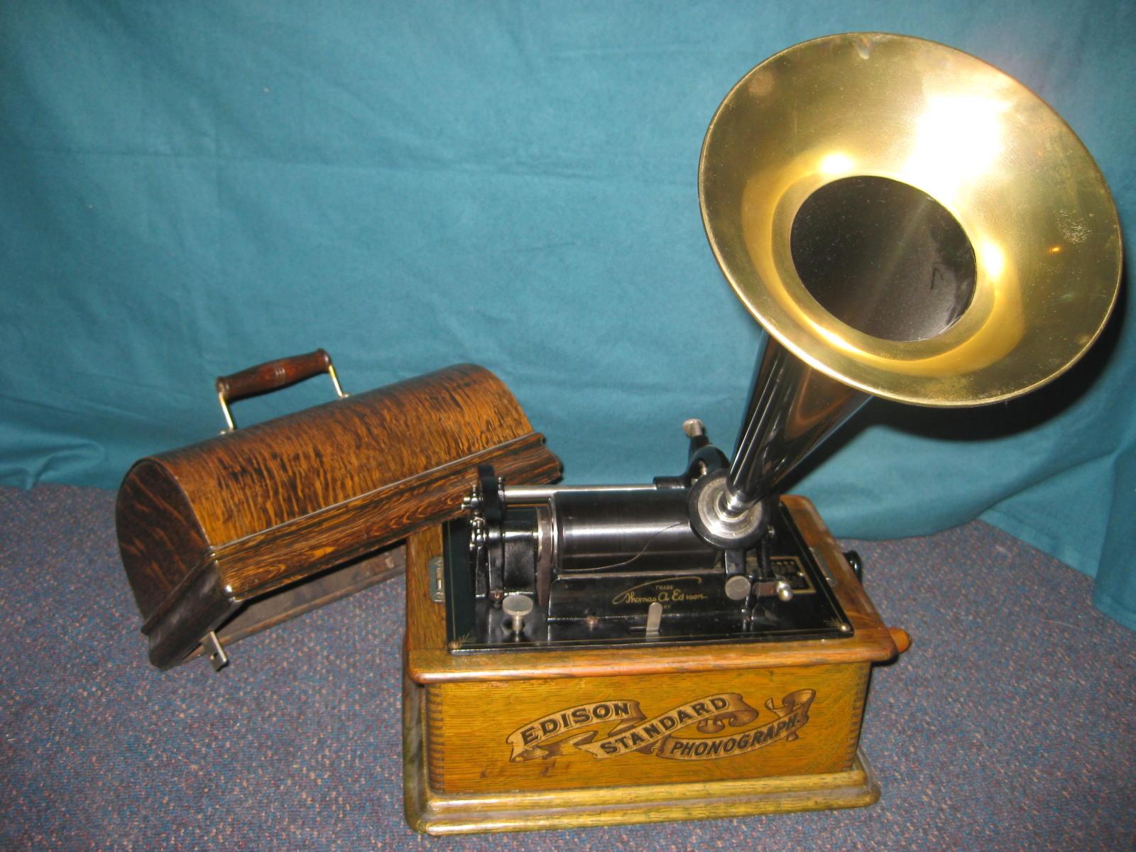 Đang tải tinhte-cd-25-years-phonograph.jpg…