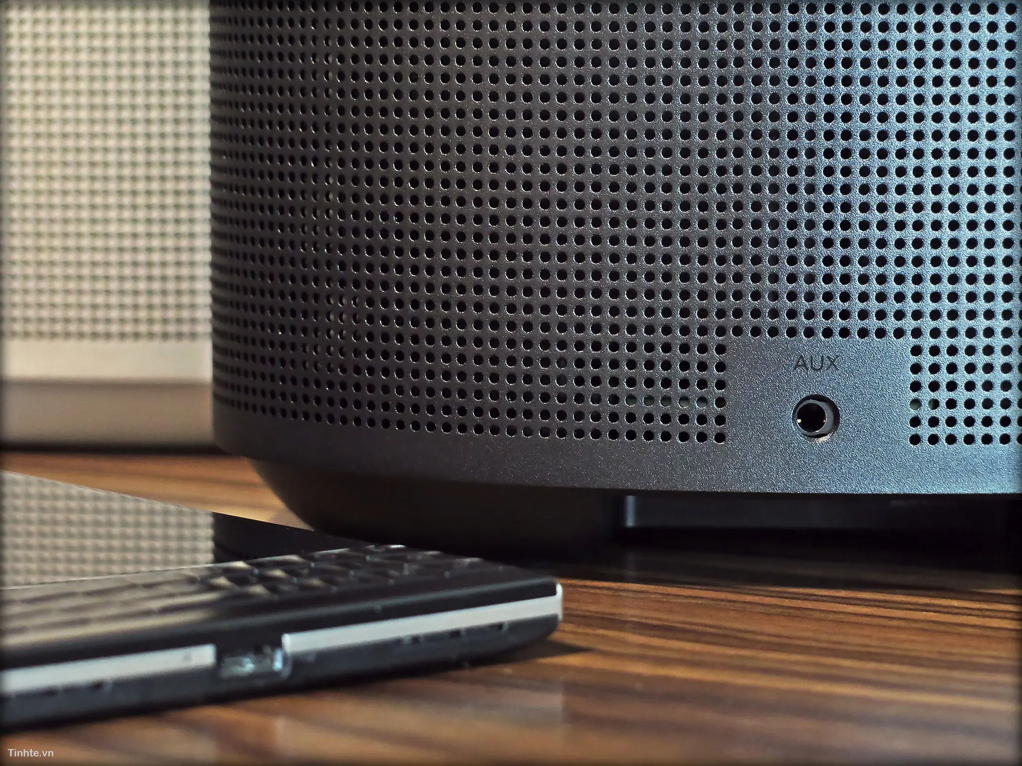 Đang tải tinhte_bose_home_speaker_500_3.jpg…