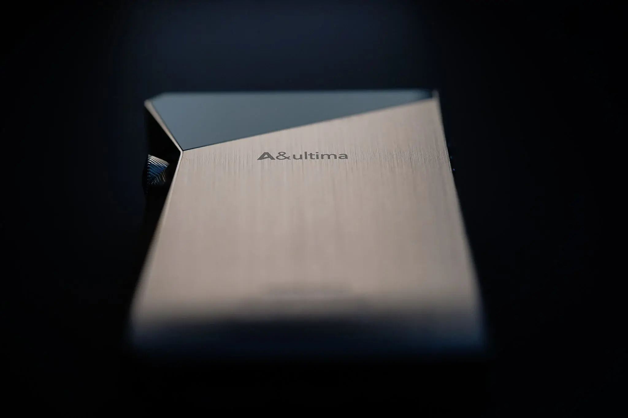Đang tải TInhte_Astell&Kern_A&Ultima_SP2000_p4.jpg…