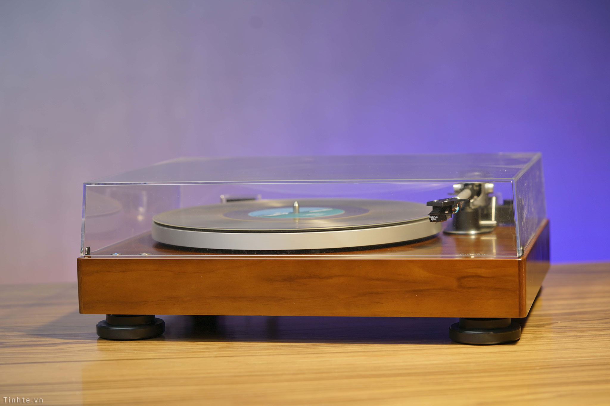 tinhte_music_hall_classic_turntable (18).jpg