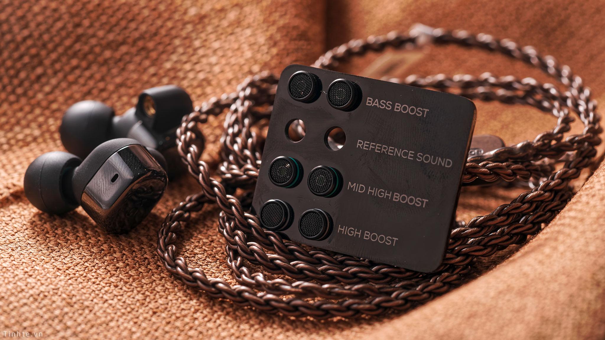 Đang tải tinhte_unboxing_akg_n5005_3.jpg…