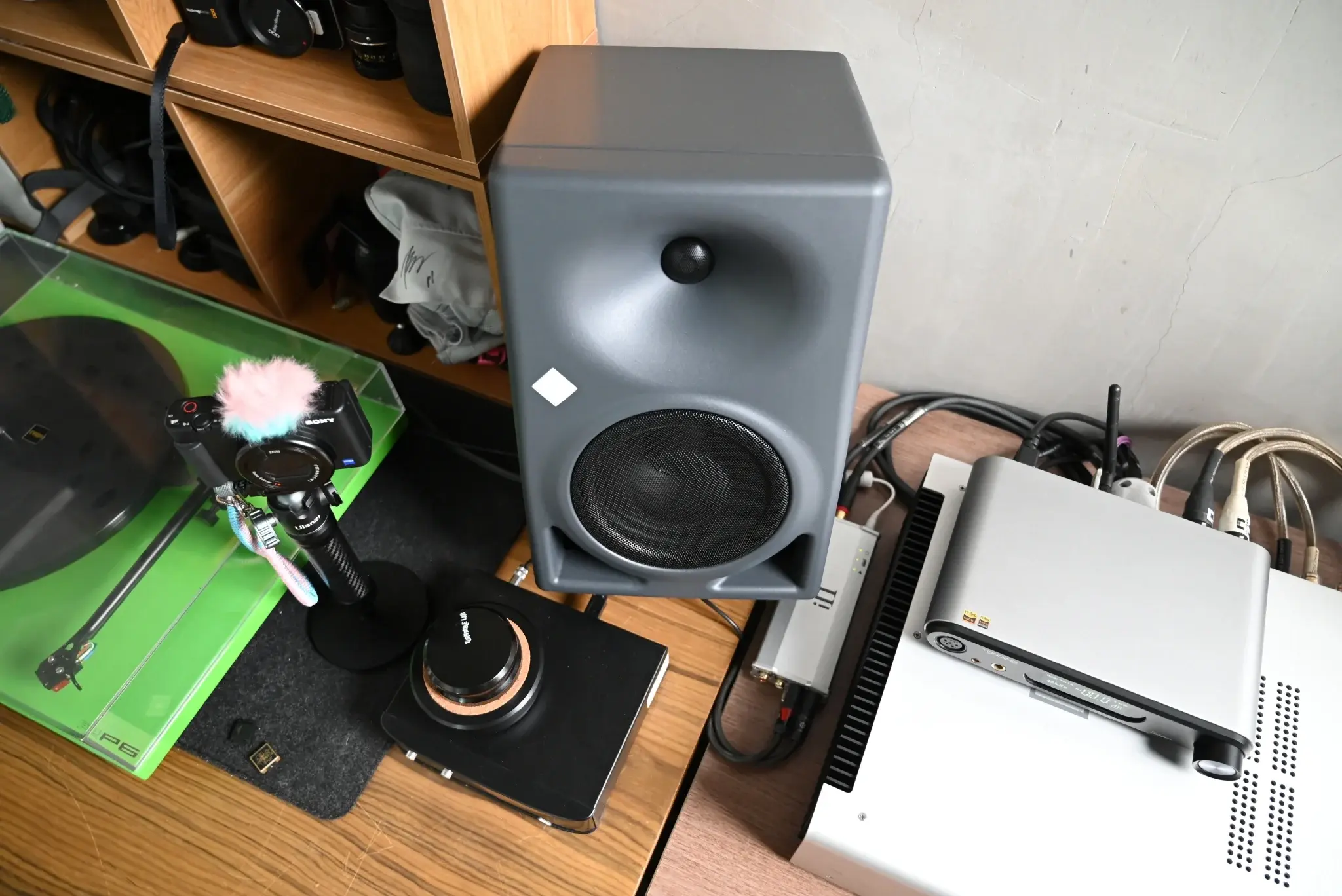 tinhte-neumann-kh-150-schiit-ragnarok-2-topping-d90-III-Sabre (3).JPG
