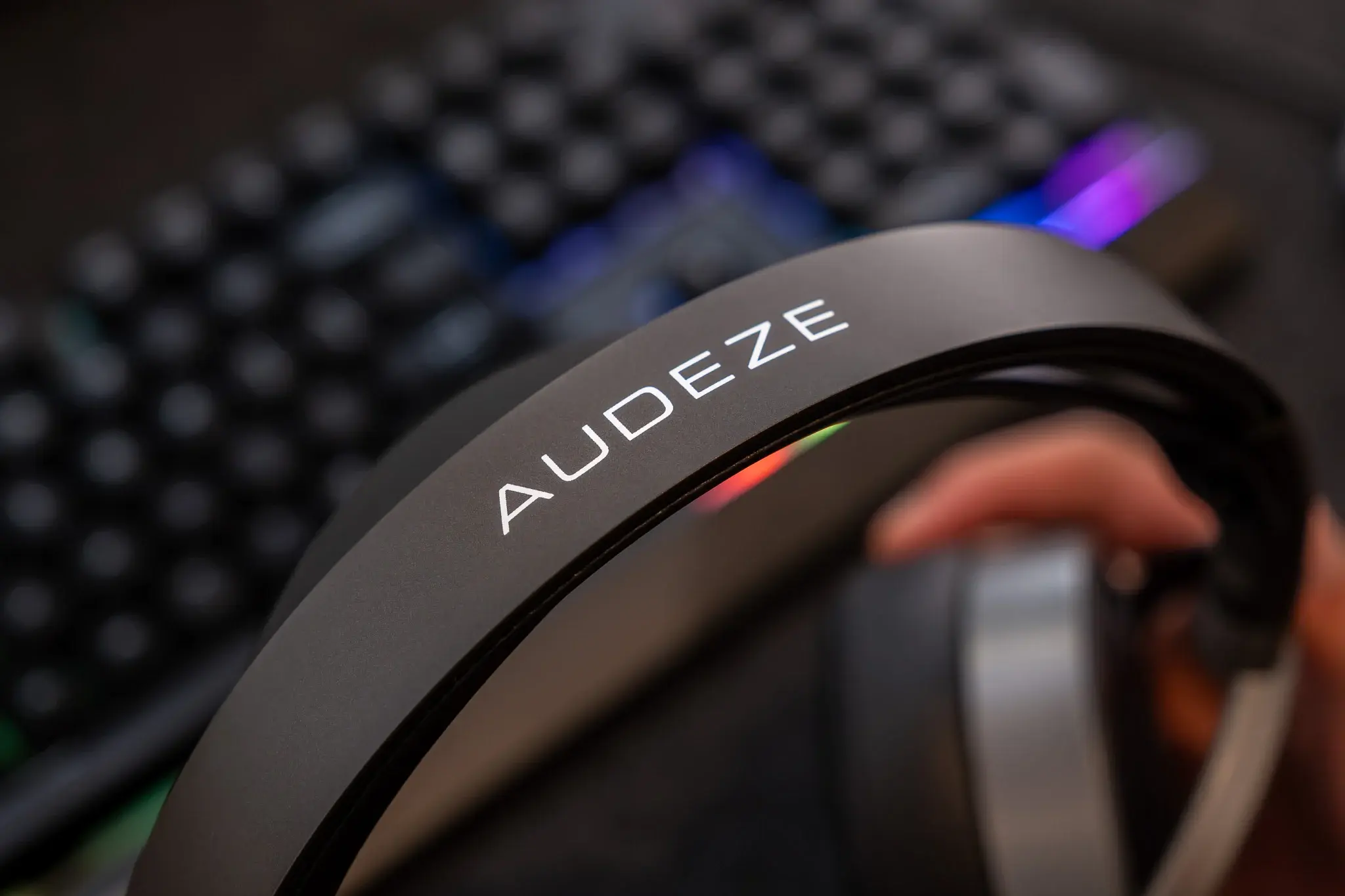 tinhte-audeze-mm-100-planar-magnetic-headphones (3).jpg