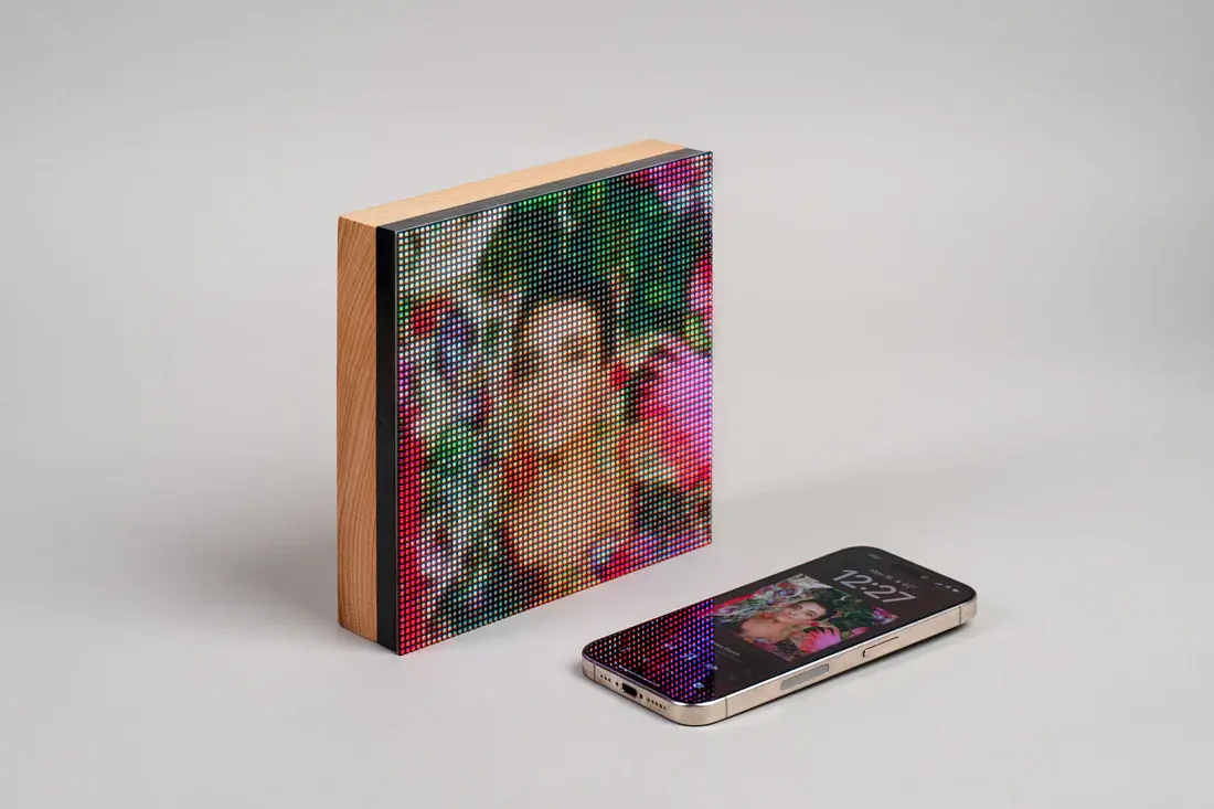 TUNESHINE: Màn hình LED hiển thị bìa Album cho không gian HiFi, giá $199