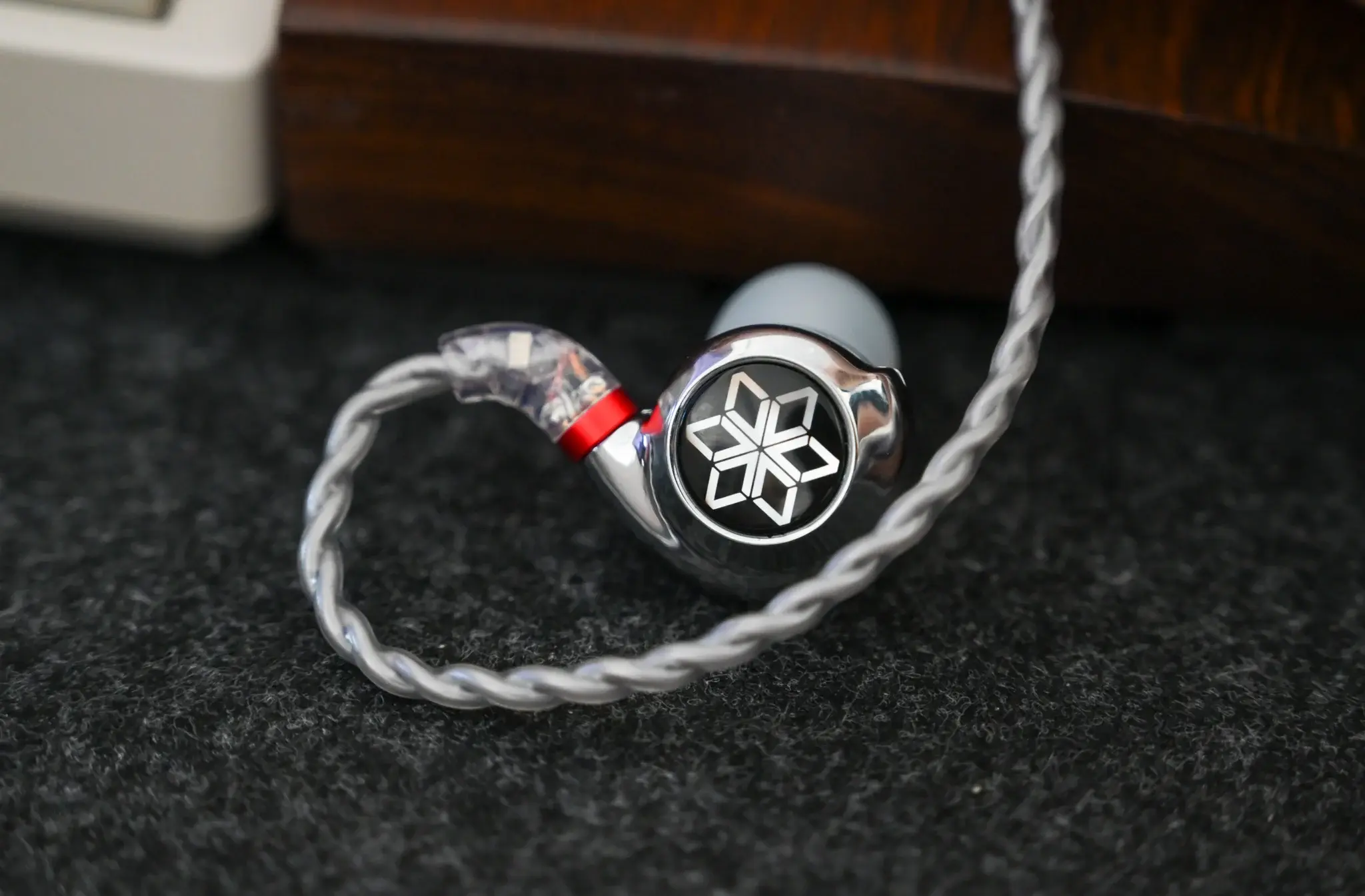 tinhte_fiio_fd11_tai_nghe_in_ear6.jpg