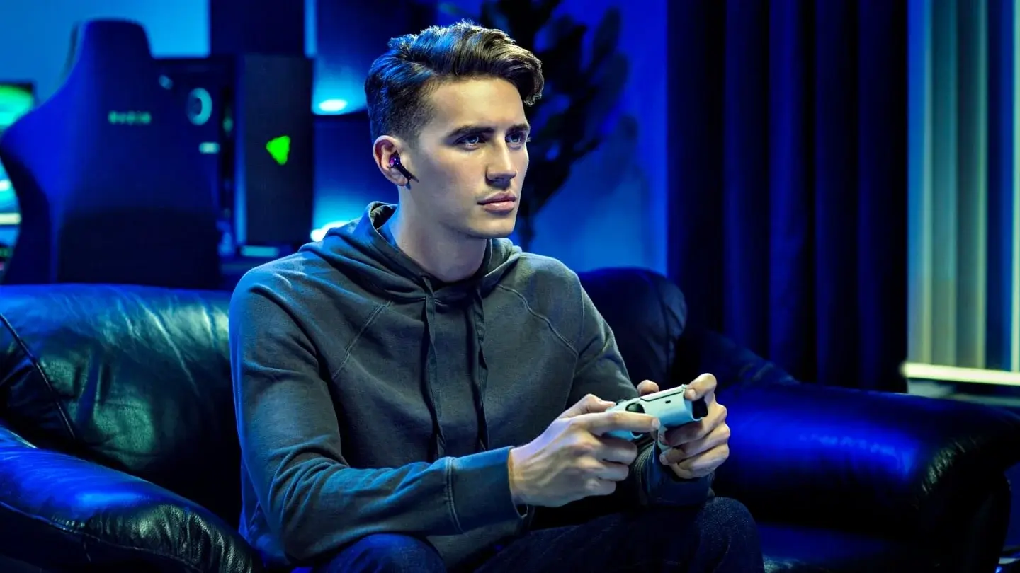 tinhte-Razer-Hammerhead-Pro-Hyperspeed-4.jpg