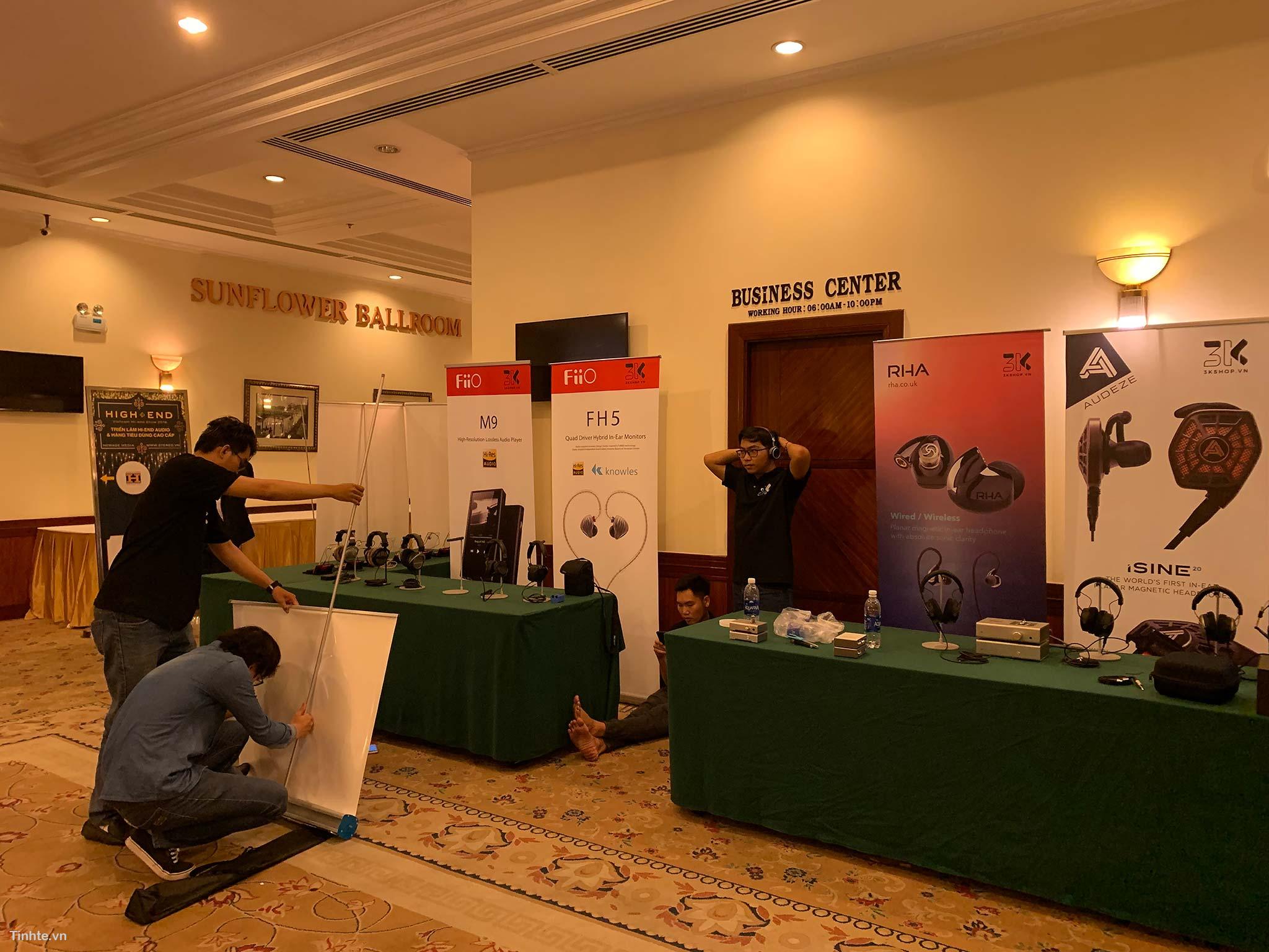Đang tải high_end_show_tinhte_1.jpg…