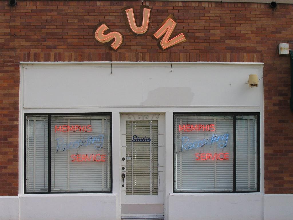 Đang tải tinhte_sun_record_memphis_recording_service.jpg…