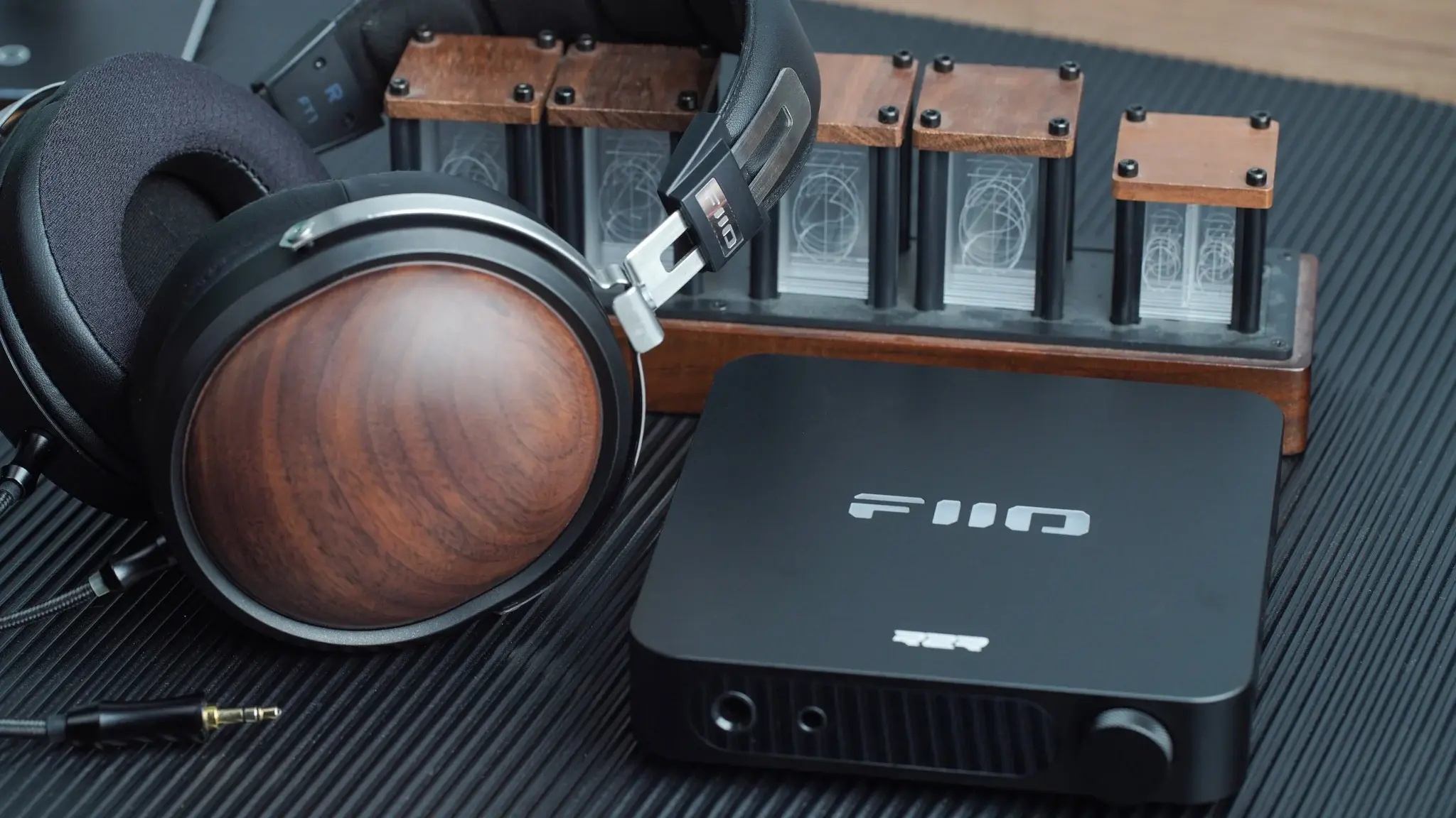 FiiO-FT1-Tinhte.jpg