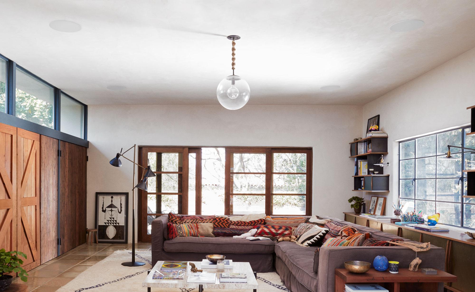 Đang tải ceiling-lifestyle.jpg…