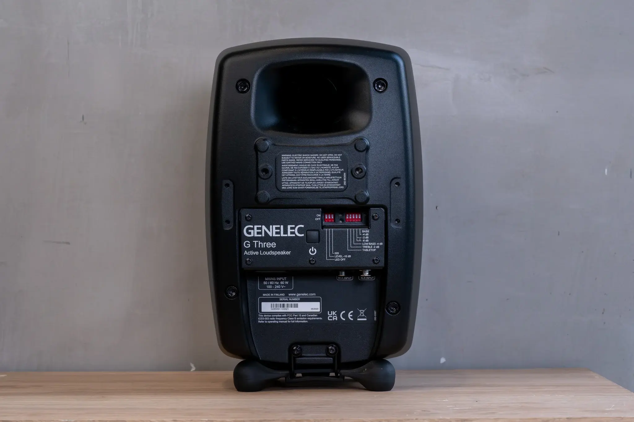tinhte-genelec-g-three-g3-loa-active-monitor-speakers (7).jpg
