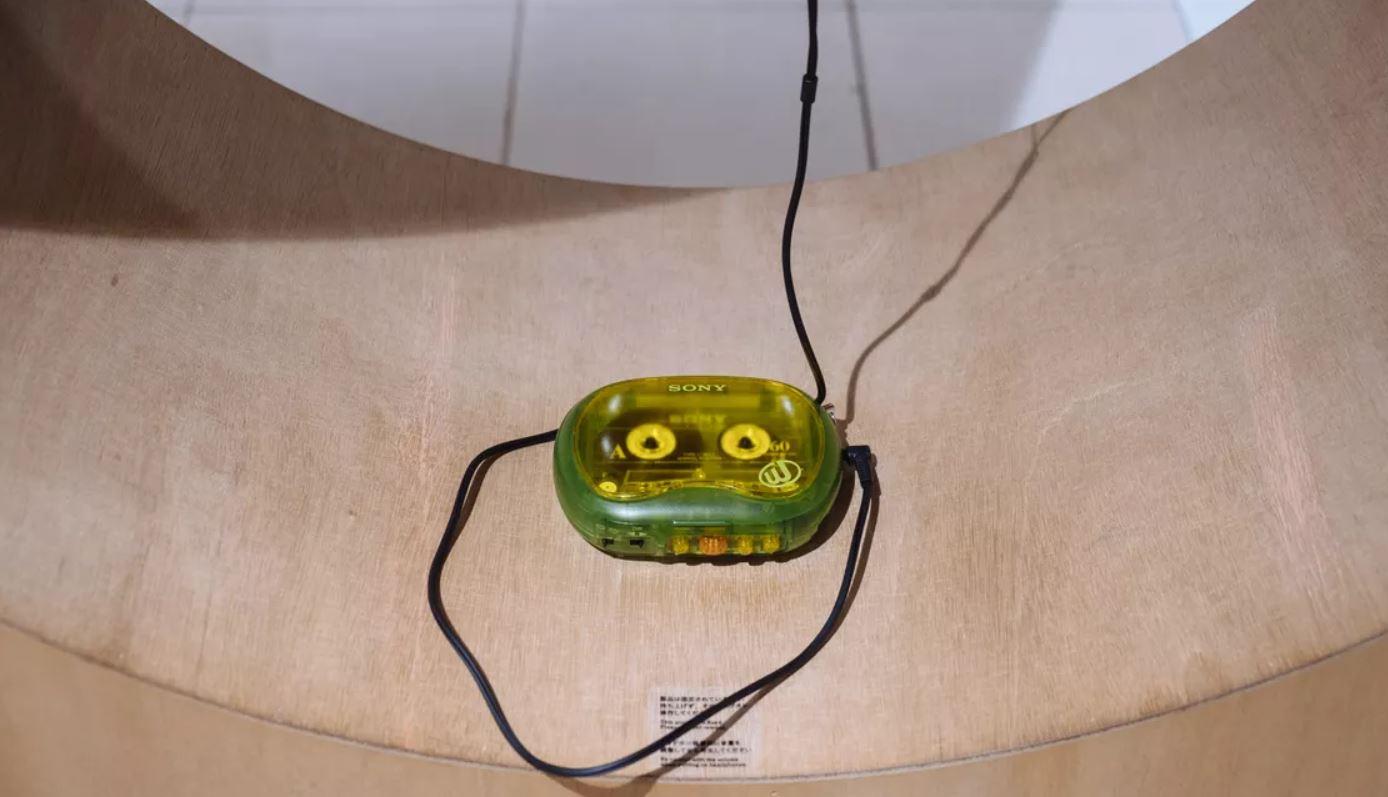 Đang tải tinhte-sony-walkman-in-the-park-15.JPG…