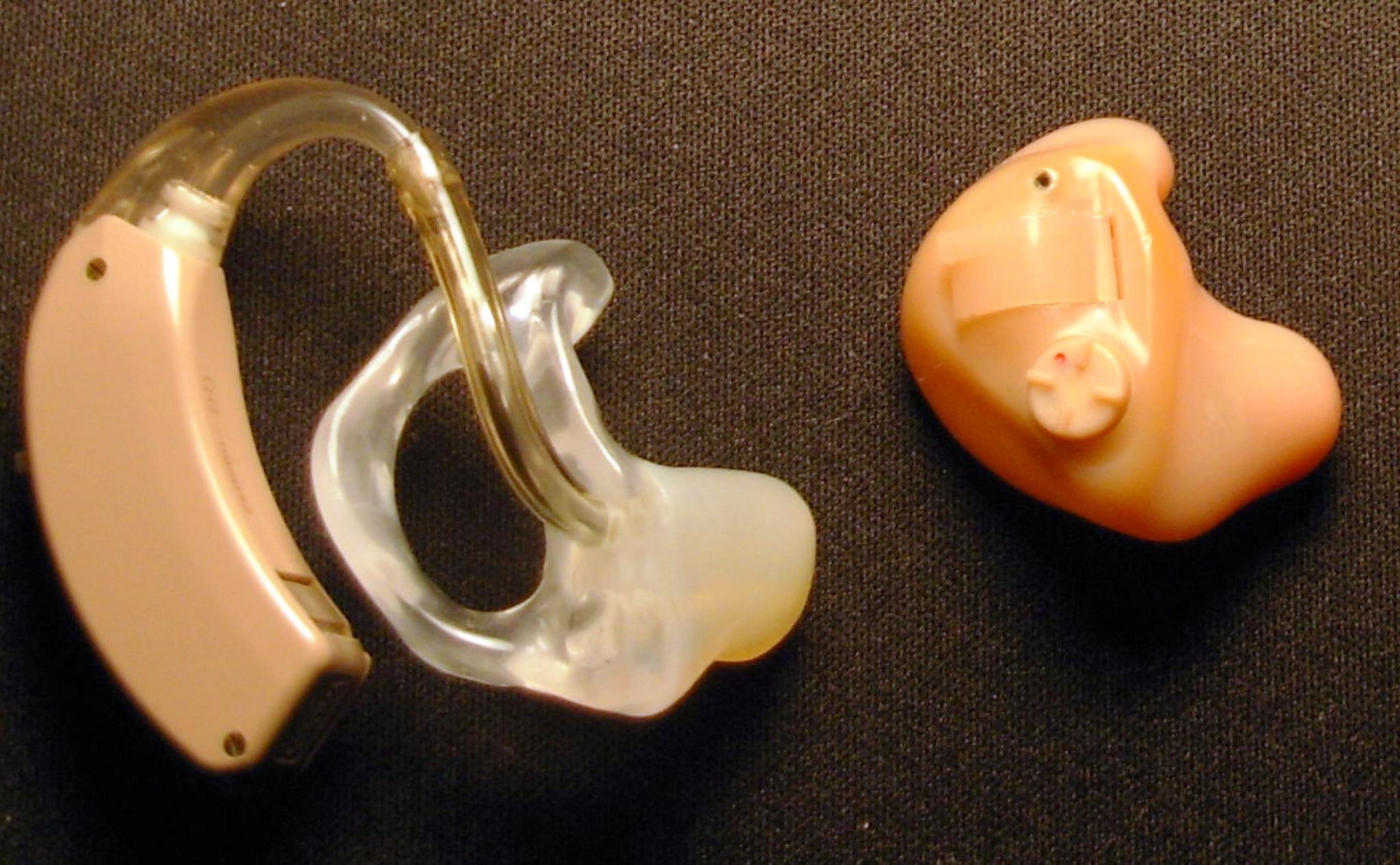 Đang tải Tinh_te_airpod_Hearing_aid.jpg…