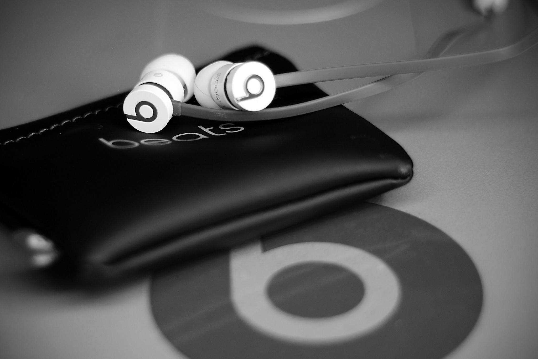 Đang tải Tinhte_audio_inear_vs_earbuds_p5.jpg…