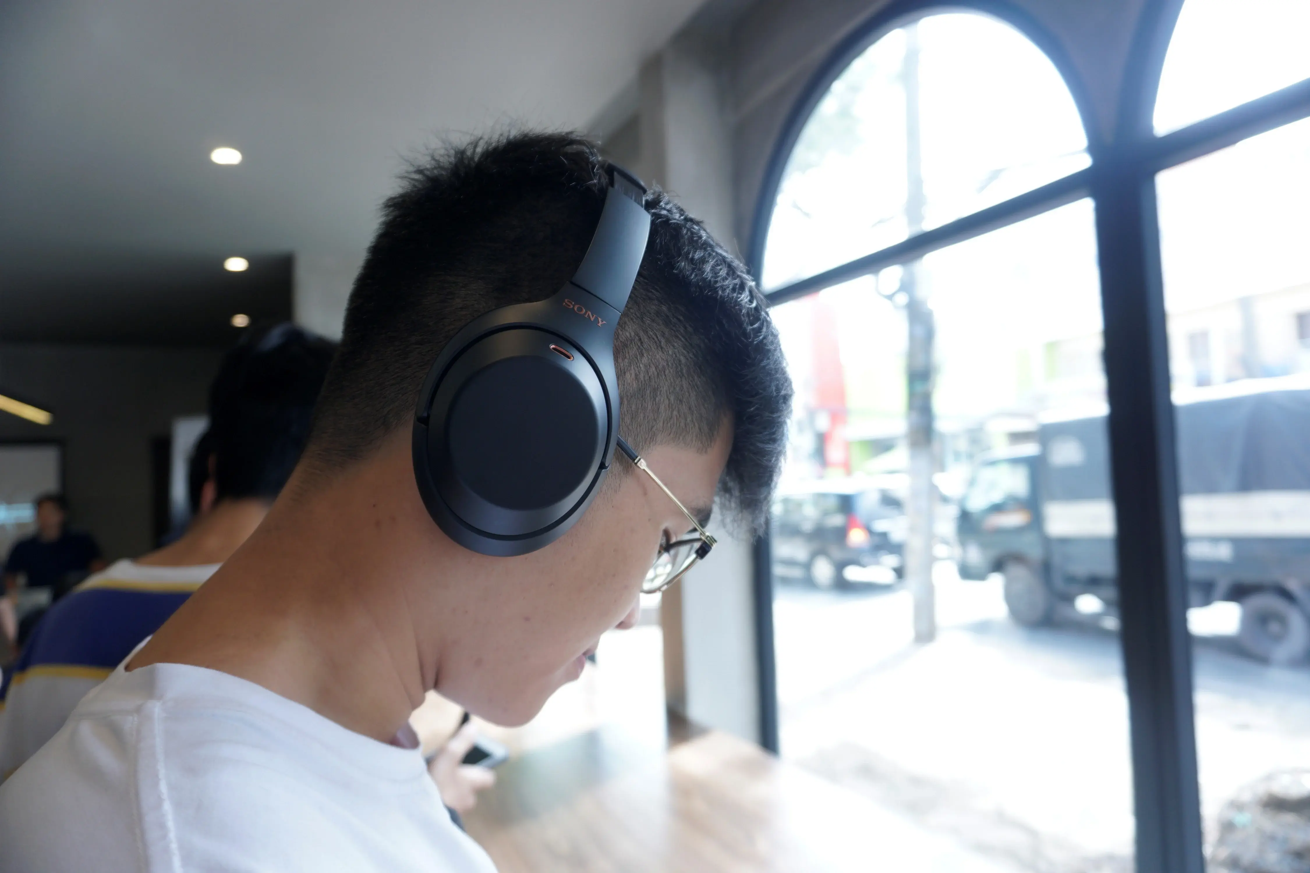 Đang tải tinhte_offline_3ksop_sony_16.jpg…