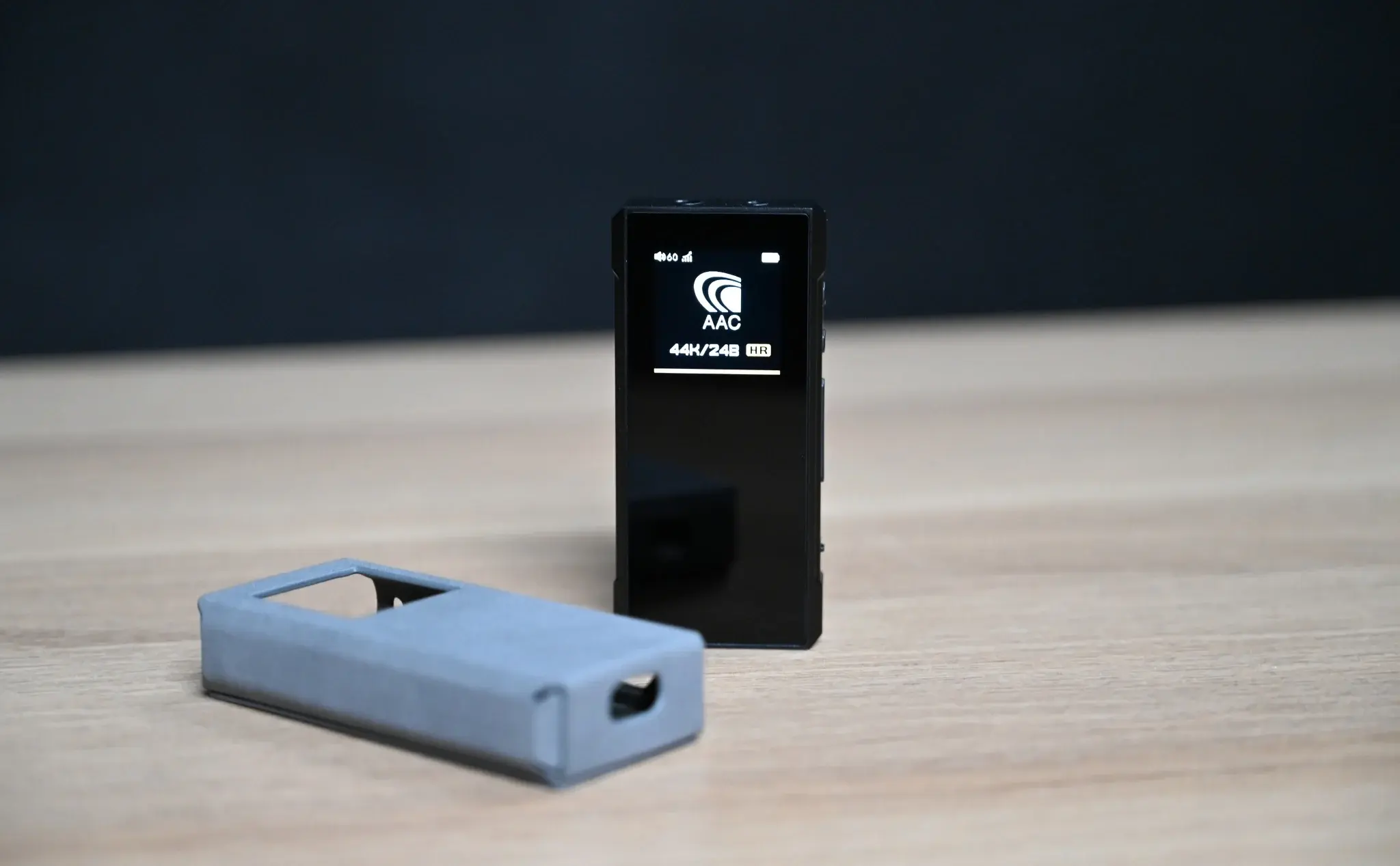 6130865_tinhte_fiio_btr7_bluetooth_receiver_6.jpg