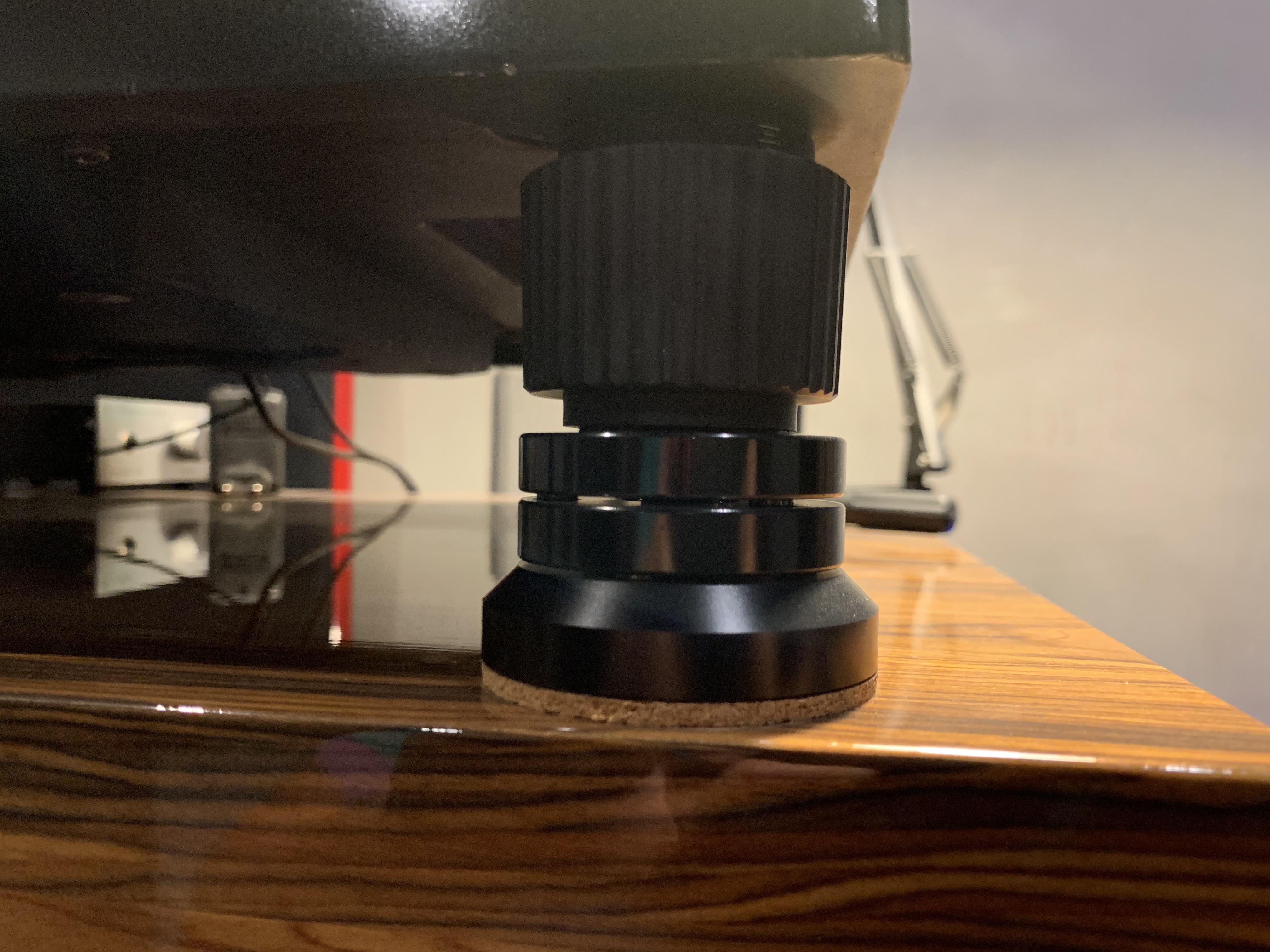 Đang tải tinhte_vinyl_turntable_phono_tonearm_cartridge_dia_than (2).jpg…