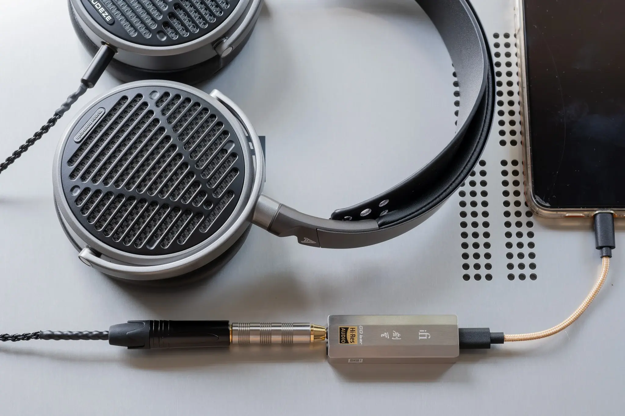 tinhte-ifi-go-bar-kensei-audeze-mm-100 (3).jpg